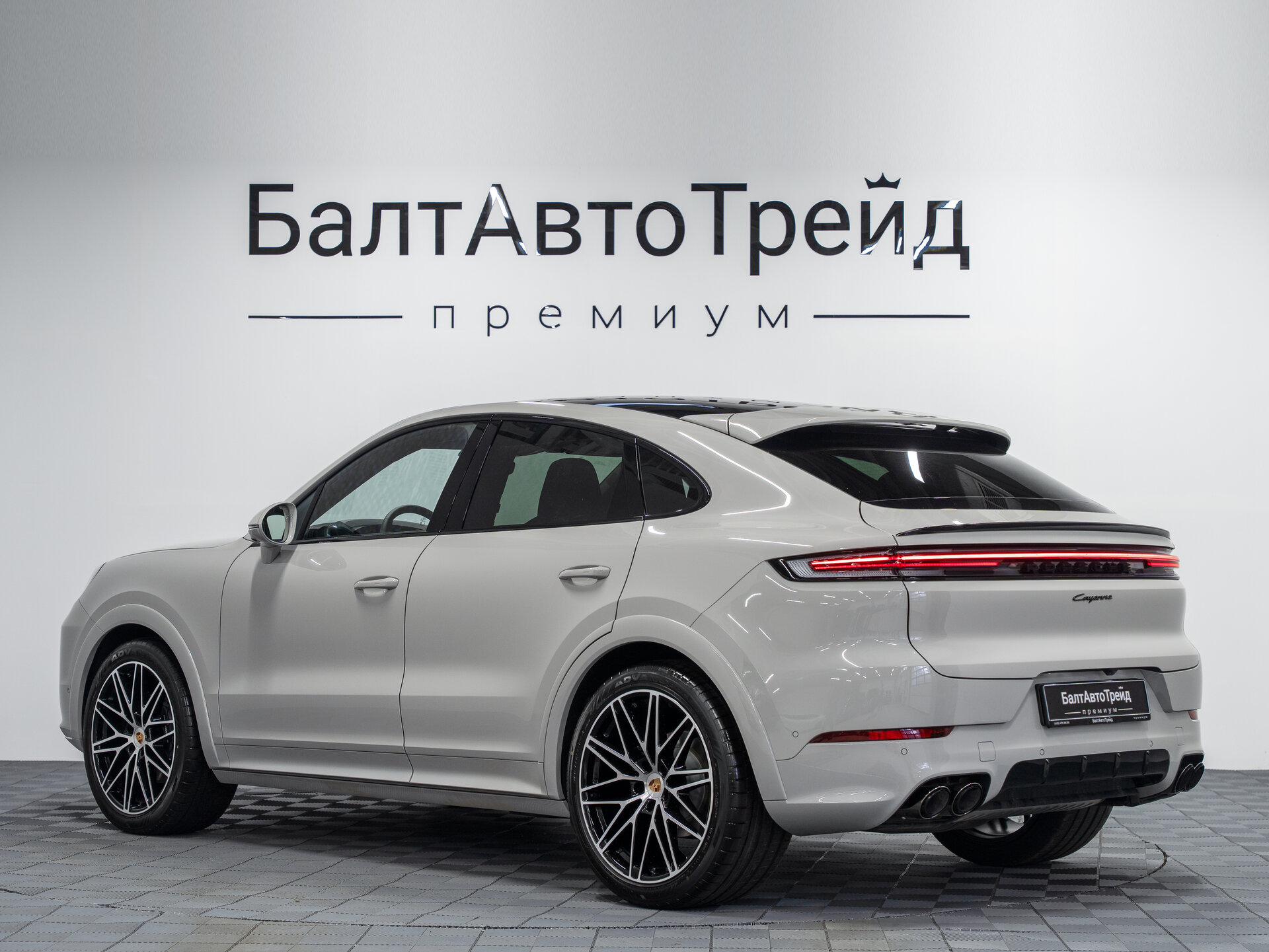 Автомобиль Porsche Cayenne Coupé 3.0 AT (353 л.с.) 4WD - 9