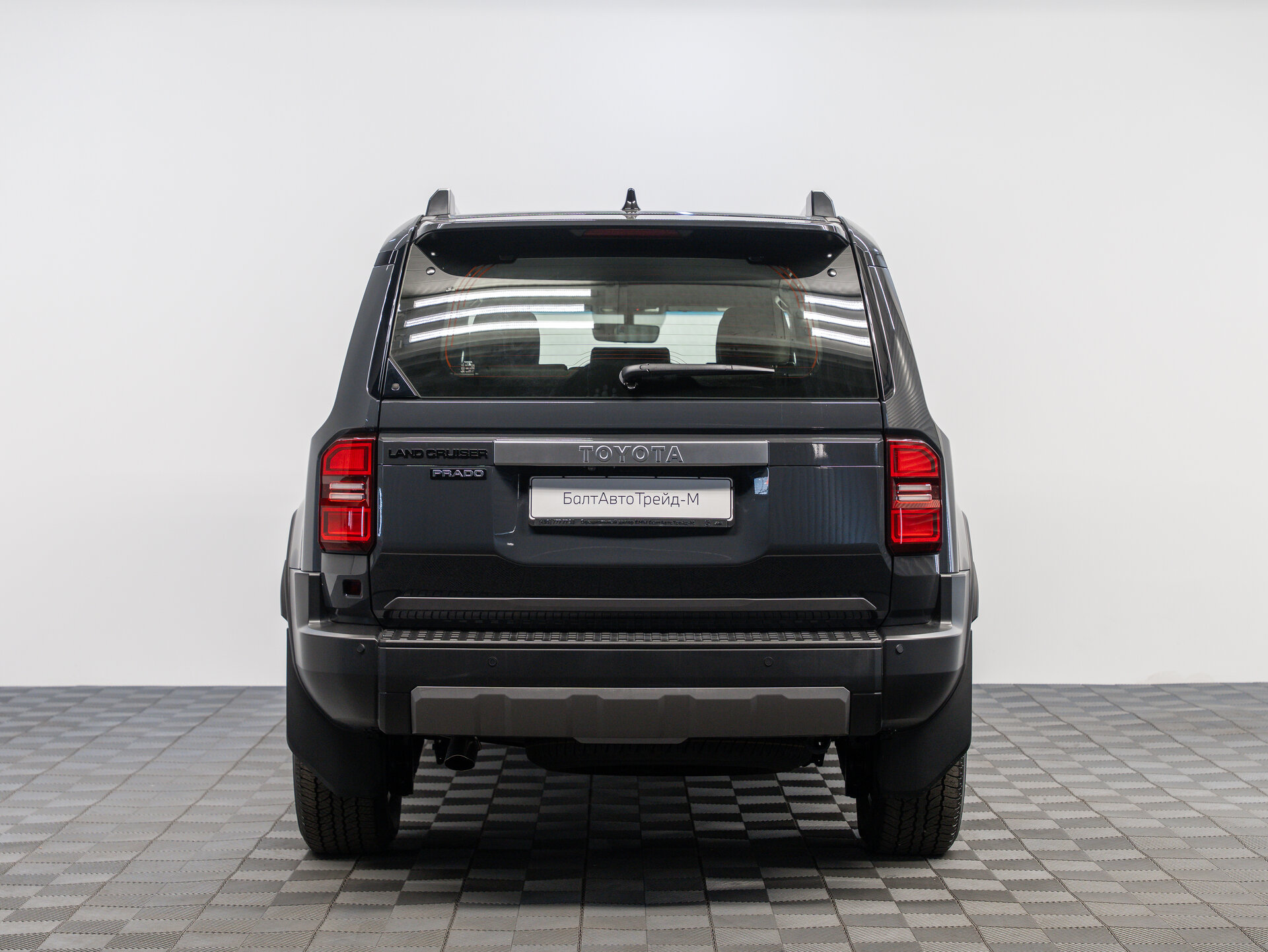 Автомобиль Toyota Land Cruiser Prado 2.8d AT (204 л.с.) 4WD - 6