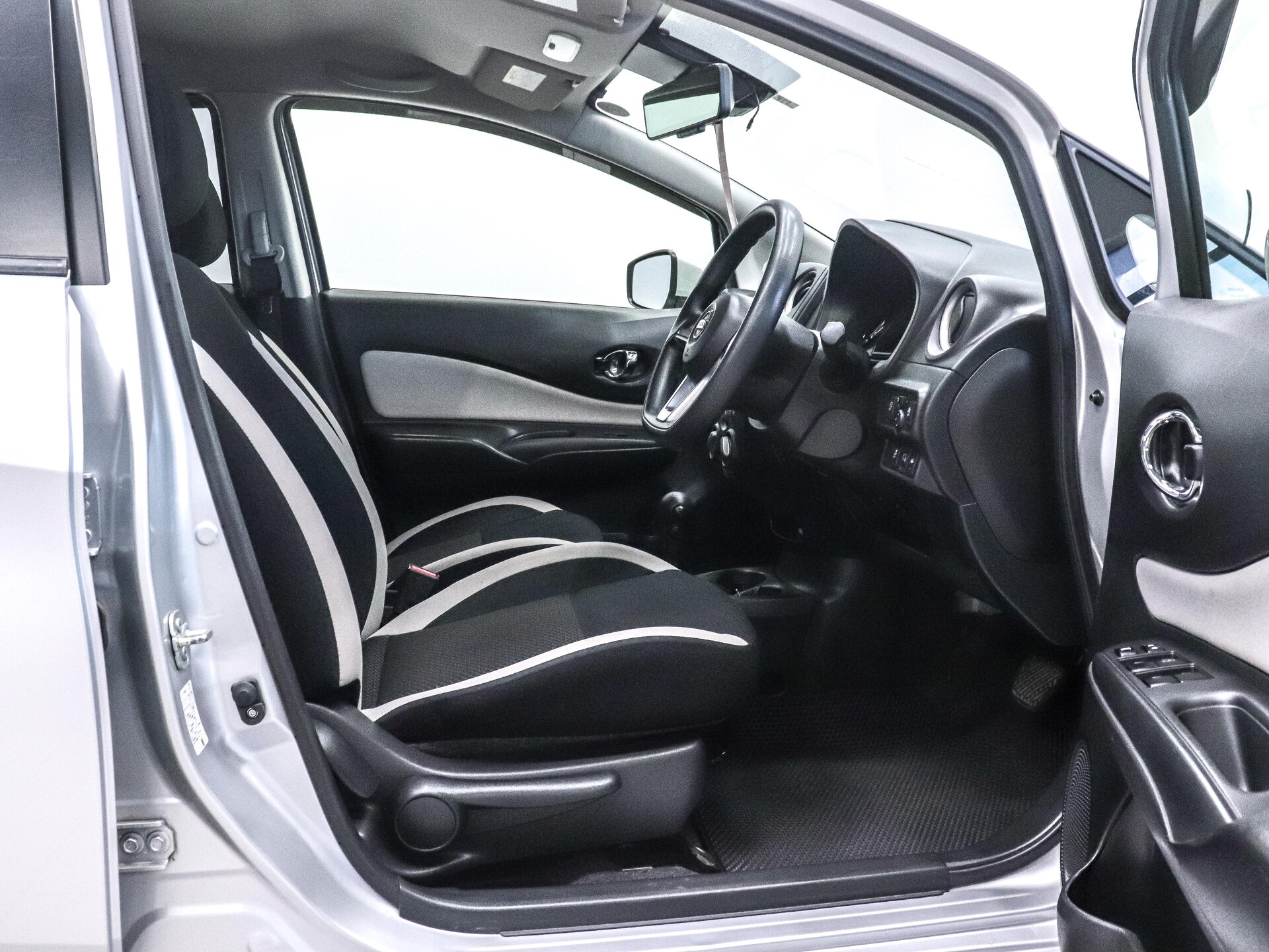 Nissan Note 2019 10