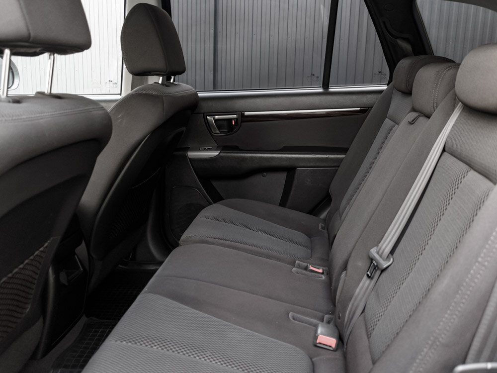 Купить Hyundai Santa Fe 2.4 AT (174 л.с.) 4WD, 2011 в Екатеренбурге