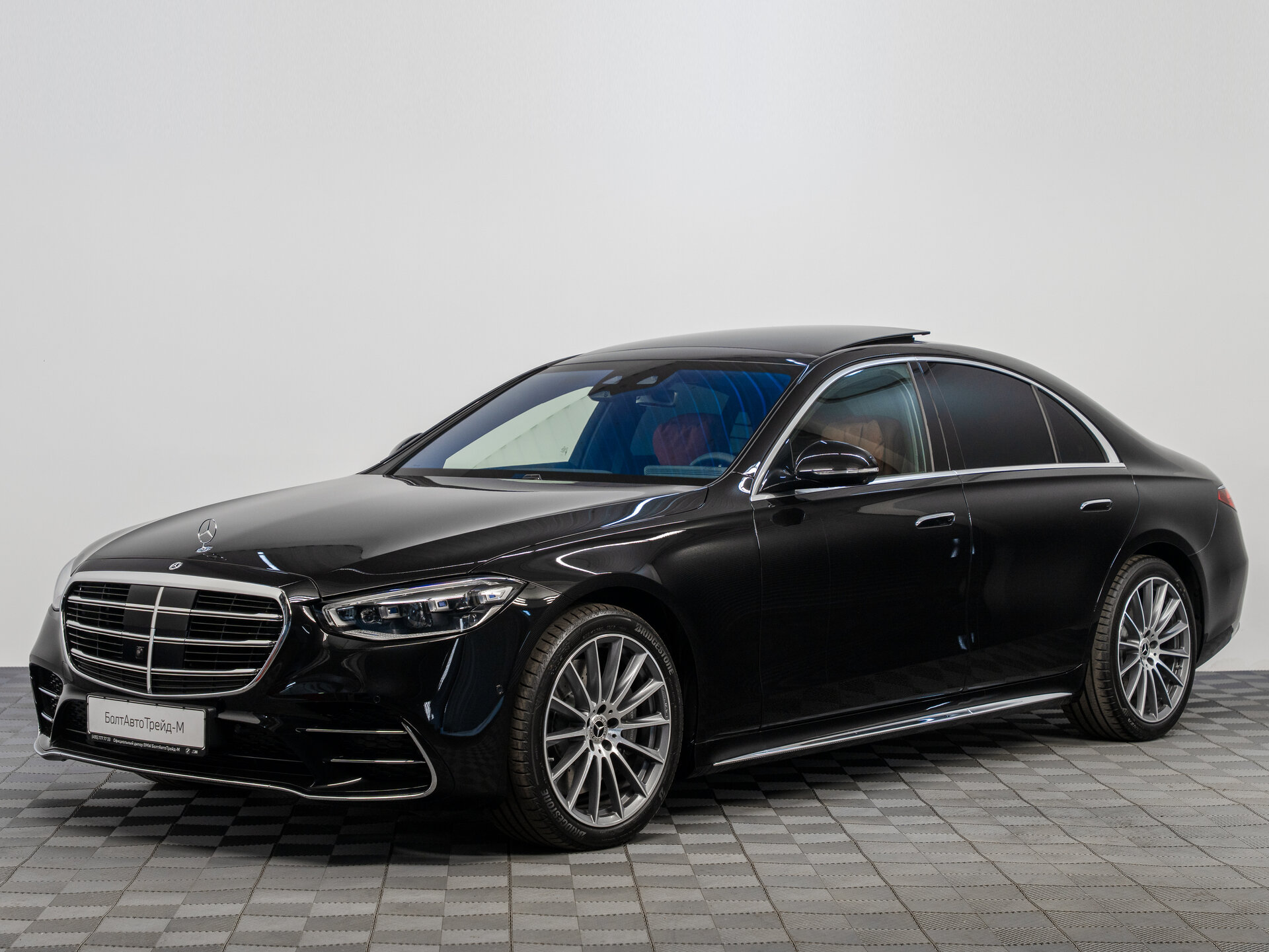 Автомобиль Mercedes-Benz S-Класс 450 4MATIC 3.0 AT (381 л.с.) 4WD - 1