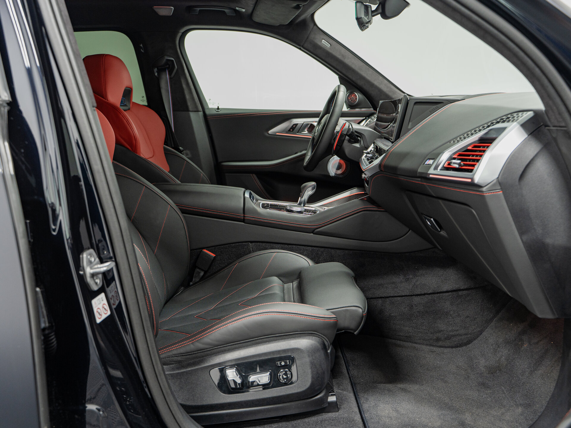 Автомобиль BMW XM Label 4.4hyb AT (748 л.с.) 4WD - 14