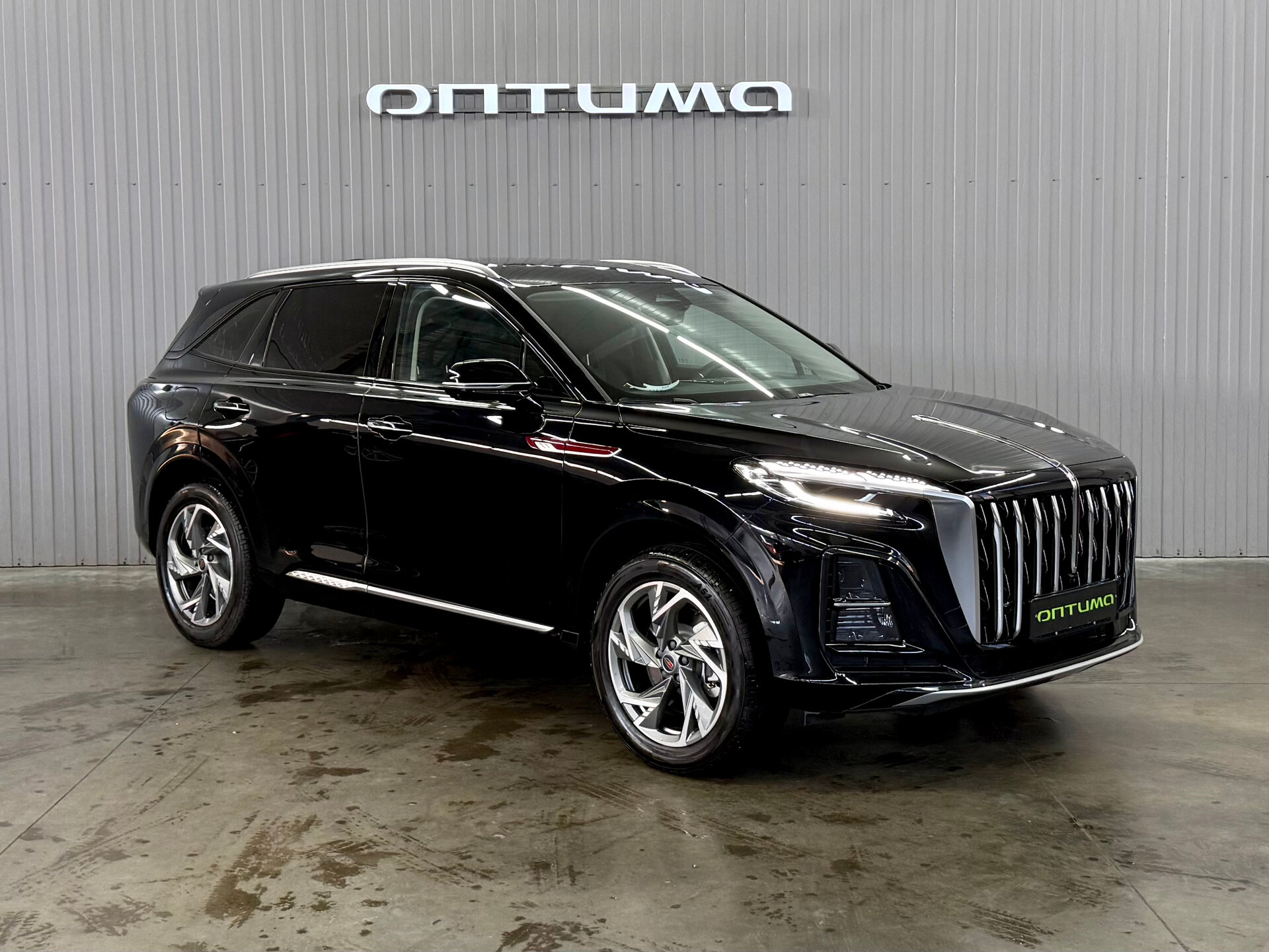 Hongqi HS3 