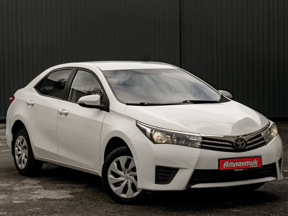 Купить Toyota Corolla 1.6 MT (122 л.с.), 2013 в Екатеренбурге
