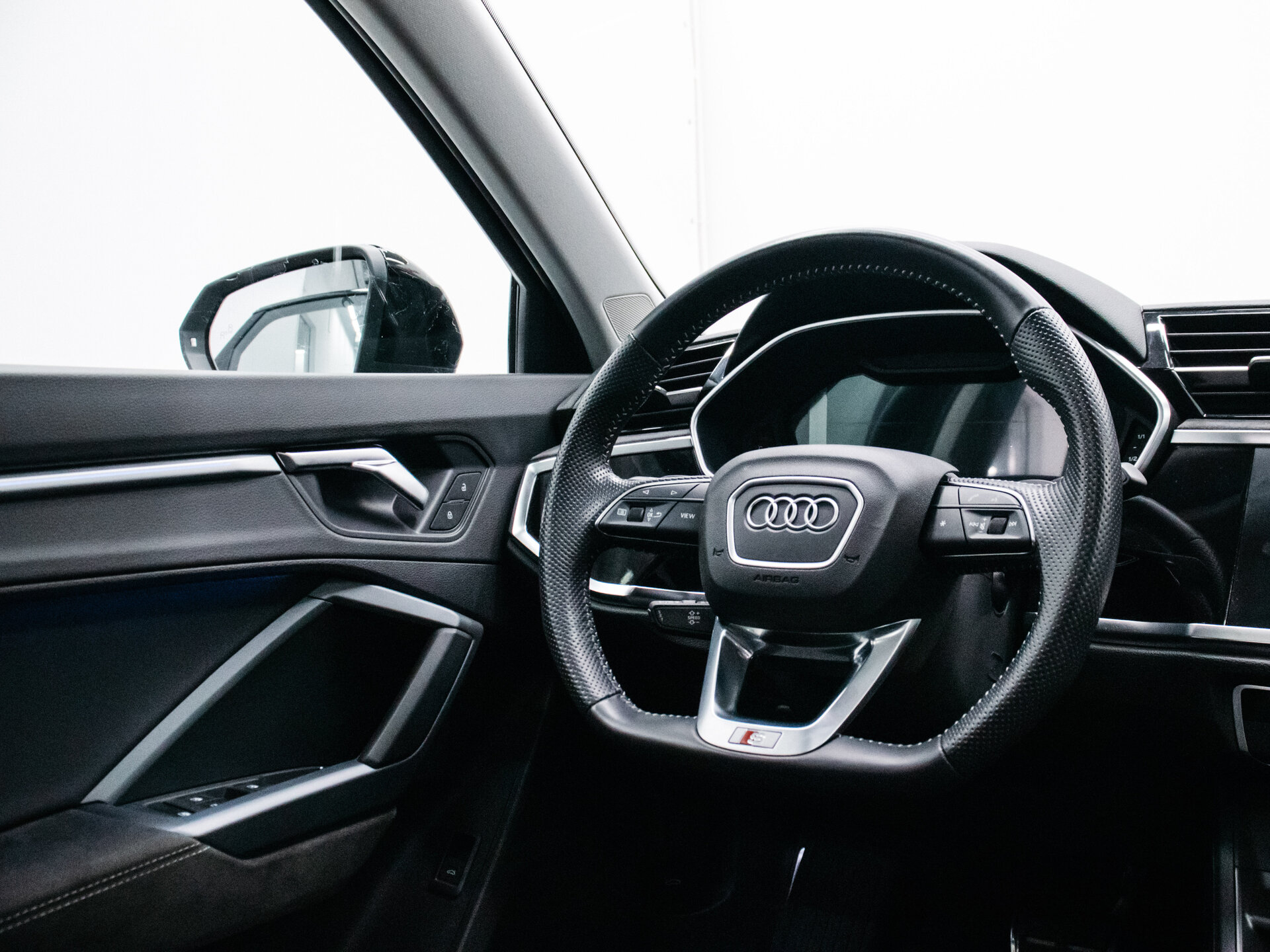 Audi Q3 2021 12