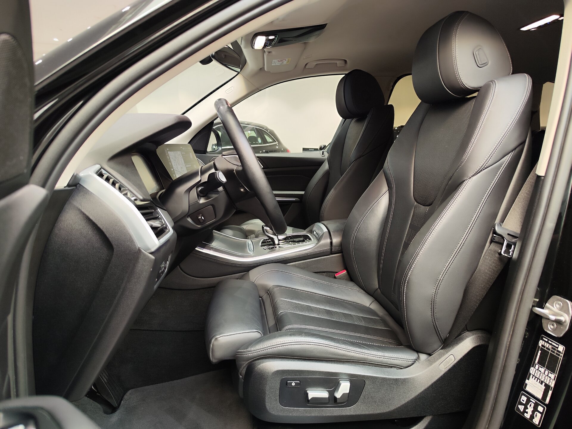 Автомобиль BMW X5 30d 3.0d AT (249 л.с.) 4WD - 8