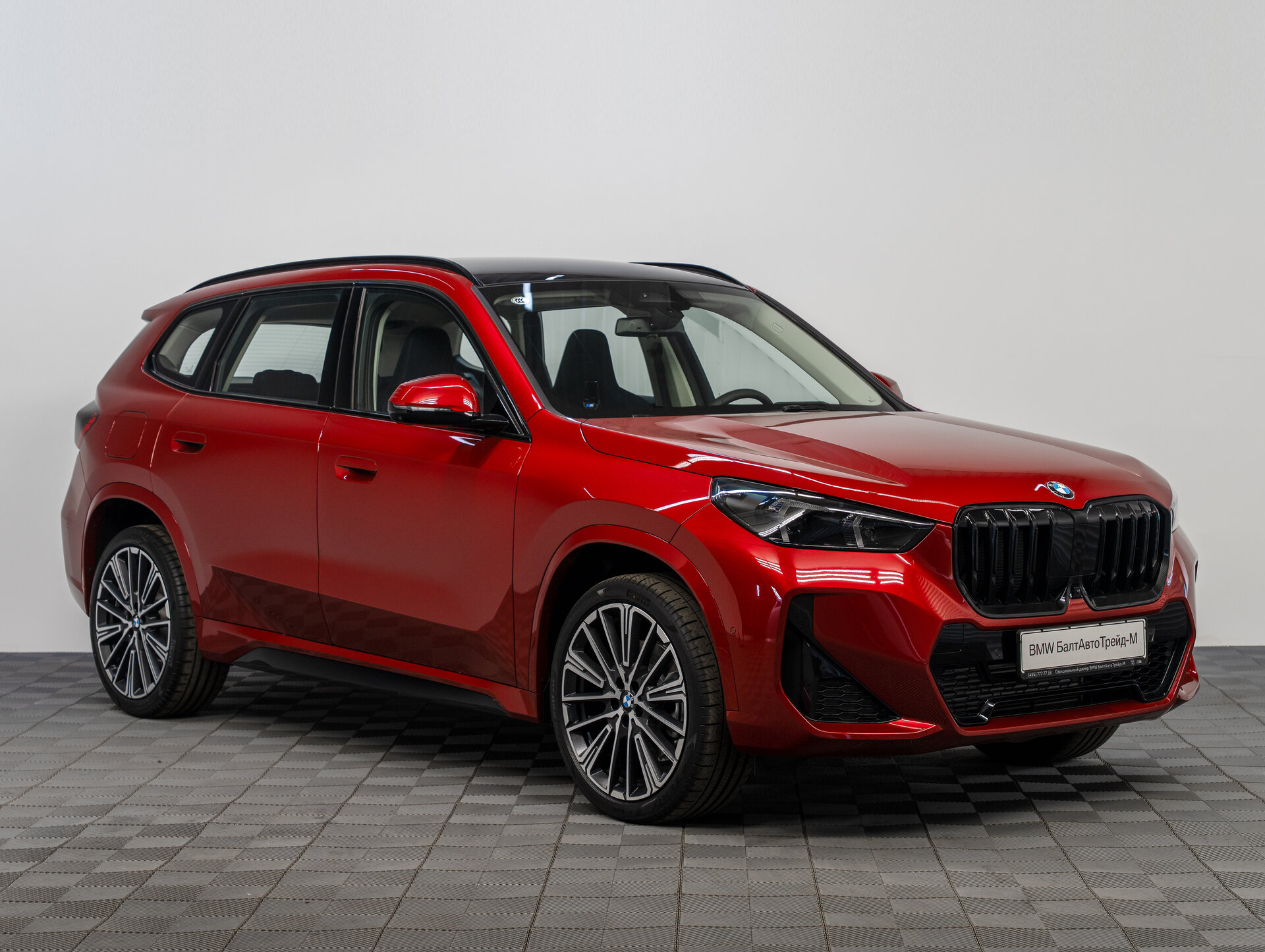 Автомобиль BMW X1 25Li xDrive 2.0 AMT (204 л.с.) 4WD - 3