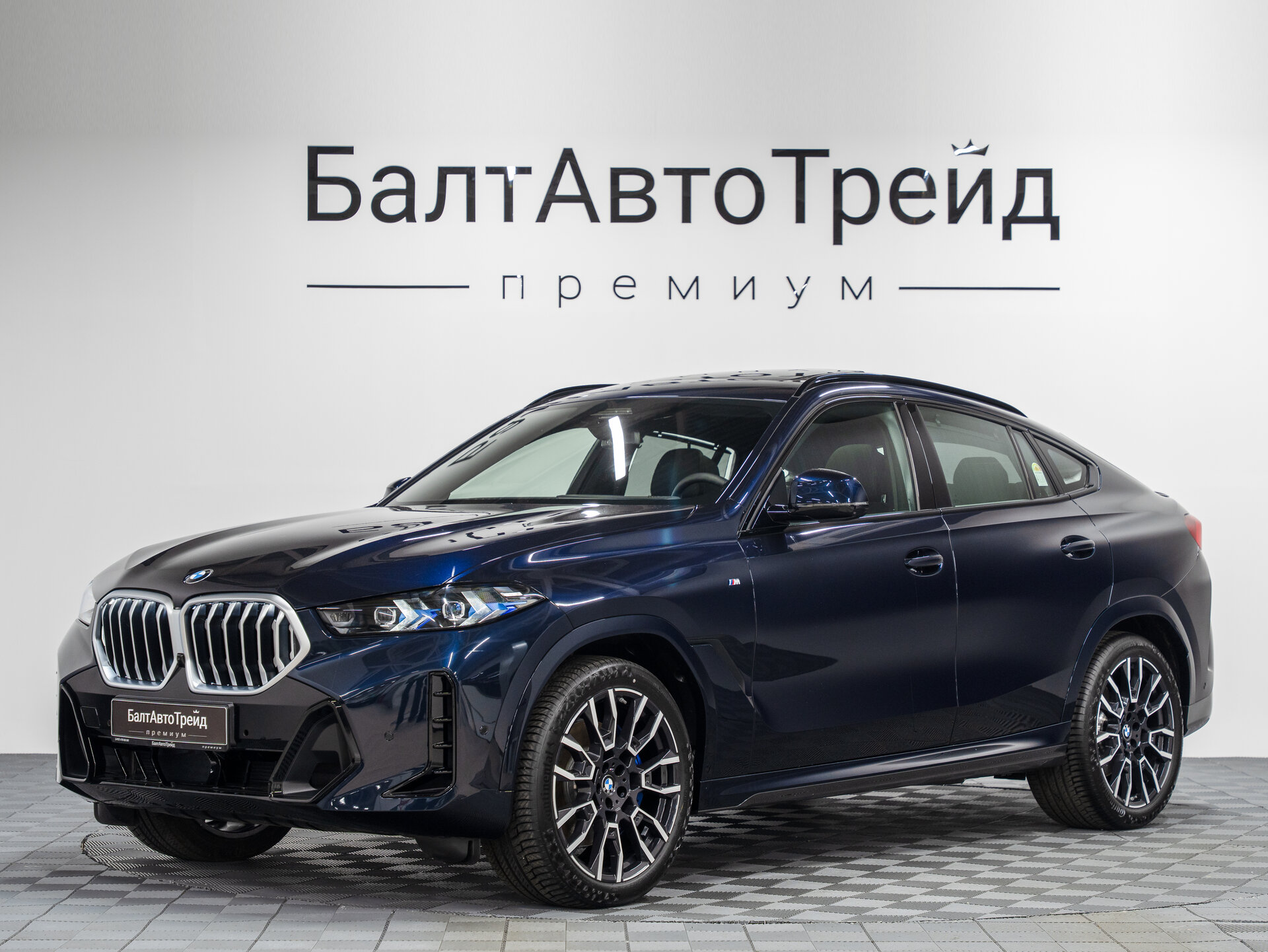 Автомобиль BMW X6 40i 3.0 AT (381 л.с.) 4WD - 1