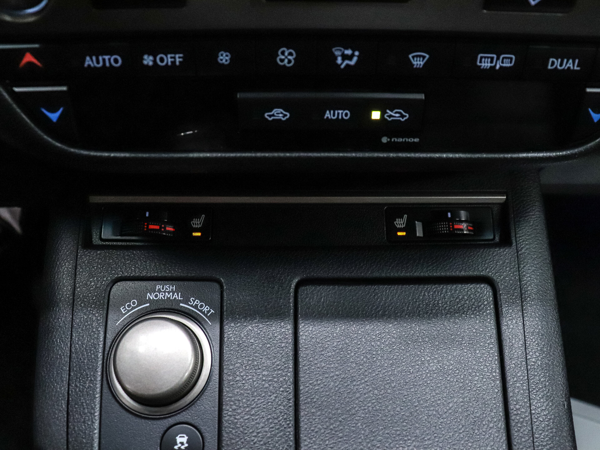 Lexus ES 2015 19