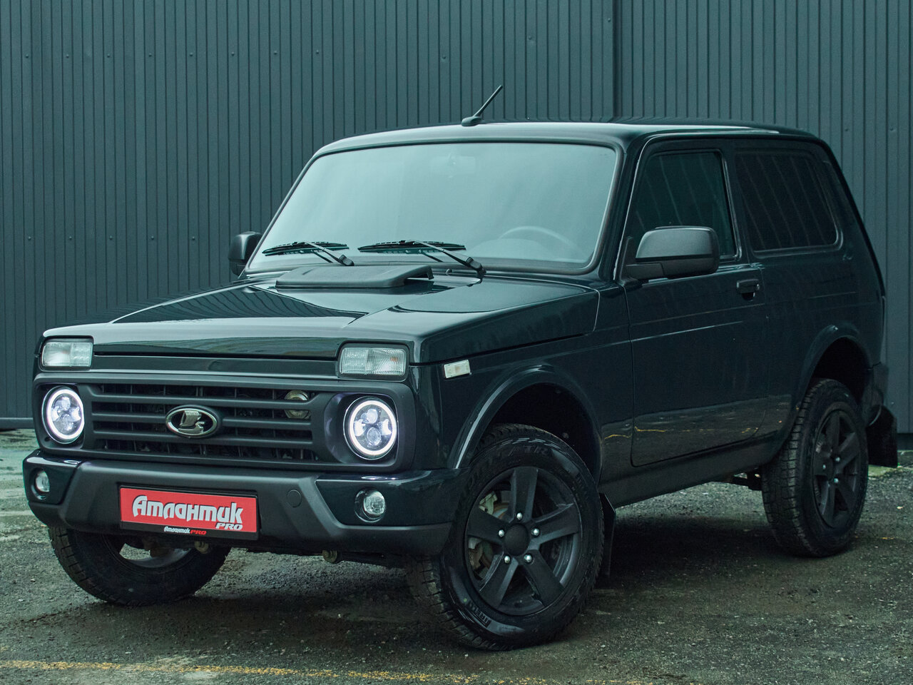 Купить Lada (ВАЗ) Niva Legend Euro-2 1.7 MT (83 л.с.) 4WD, 2025 в Екатеренбурге