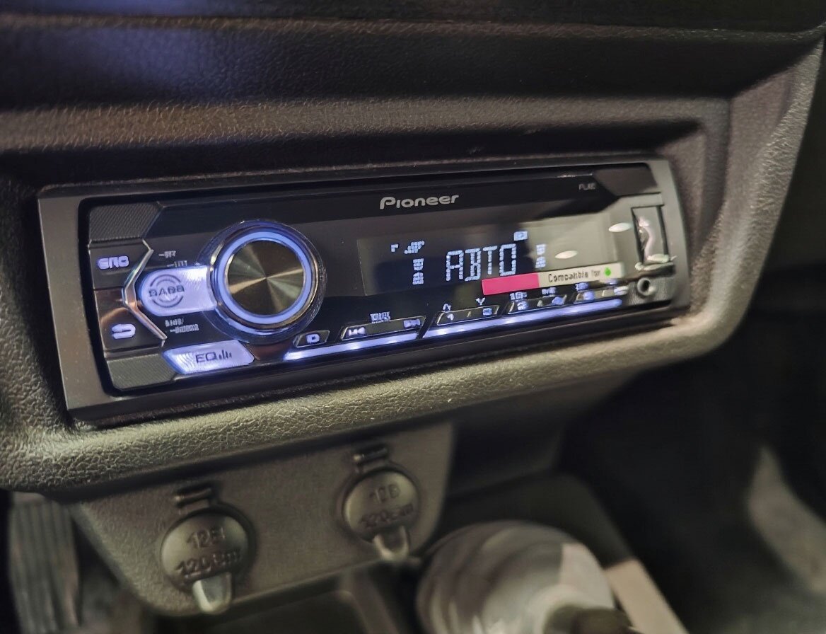 Автомобиль Lada (ВАЗ) Niva Legend 1.7 MT (83 л.с.) 4WD - 19
