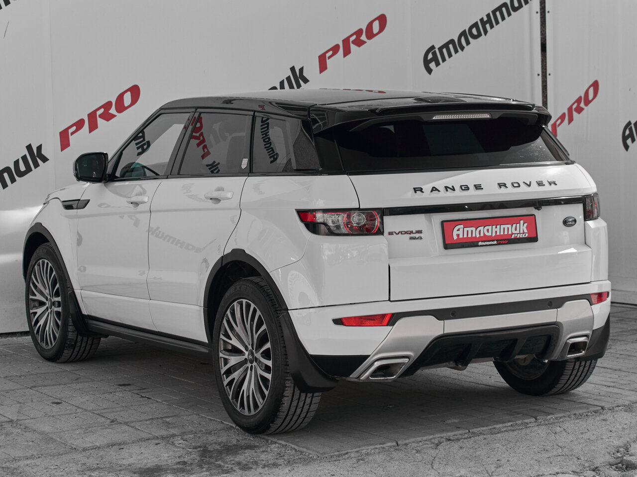 Купить Land Rover Range Rover Evoque 6-speed 2.0 AT (240 л.с.) 4WD, 2011 в Екатеренбурге