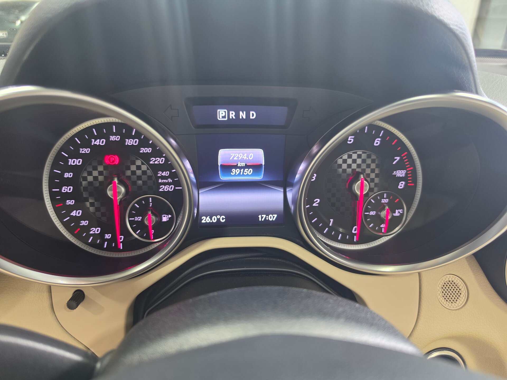 Автомобиль Mercedes-Benz SLC 200 2.0 AT (184 л.с.) - 11