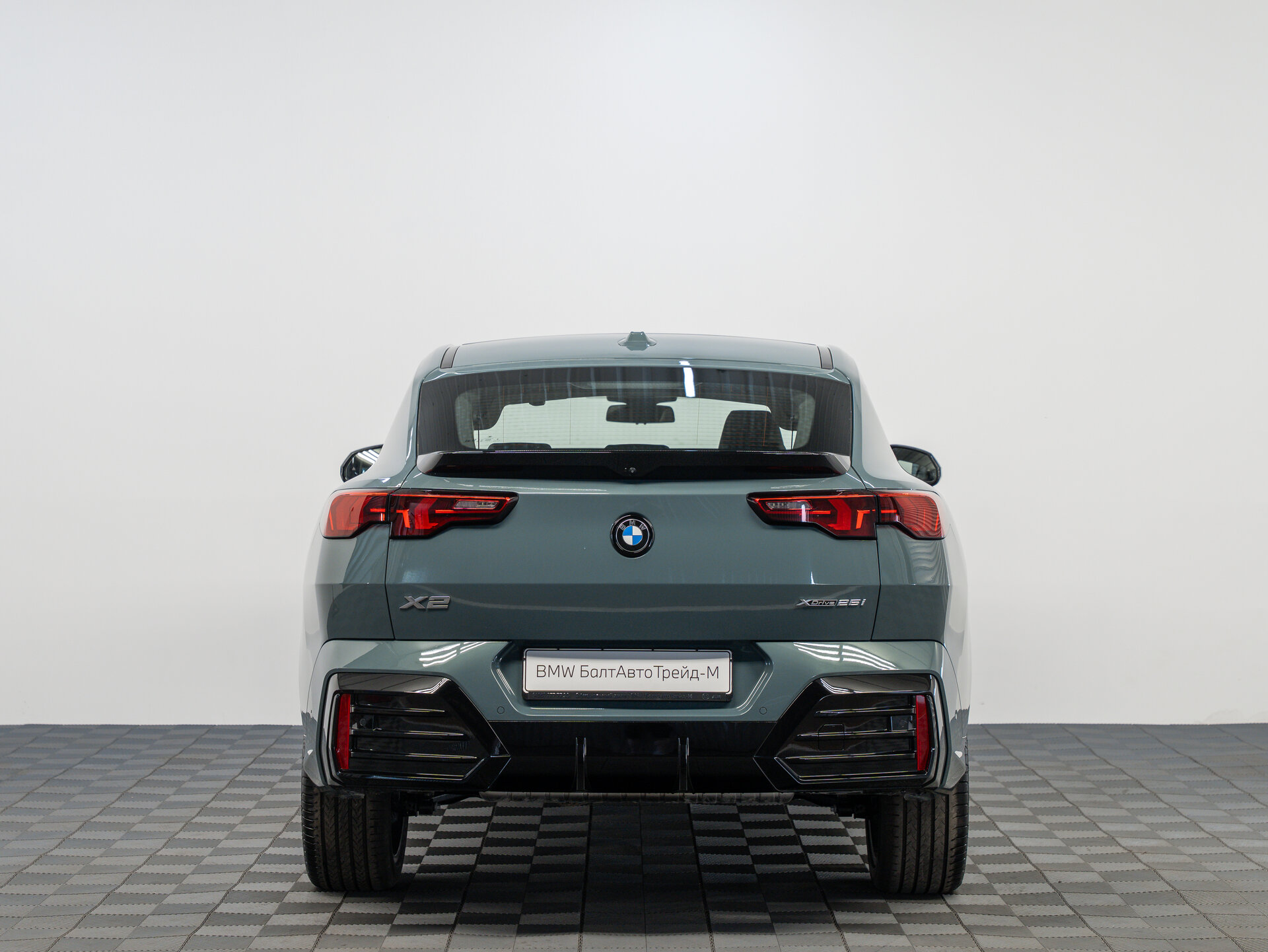 Автомобиль BMW X2 xDrive25i 2.0 AMT (204 л.с.) 4WD - 6