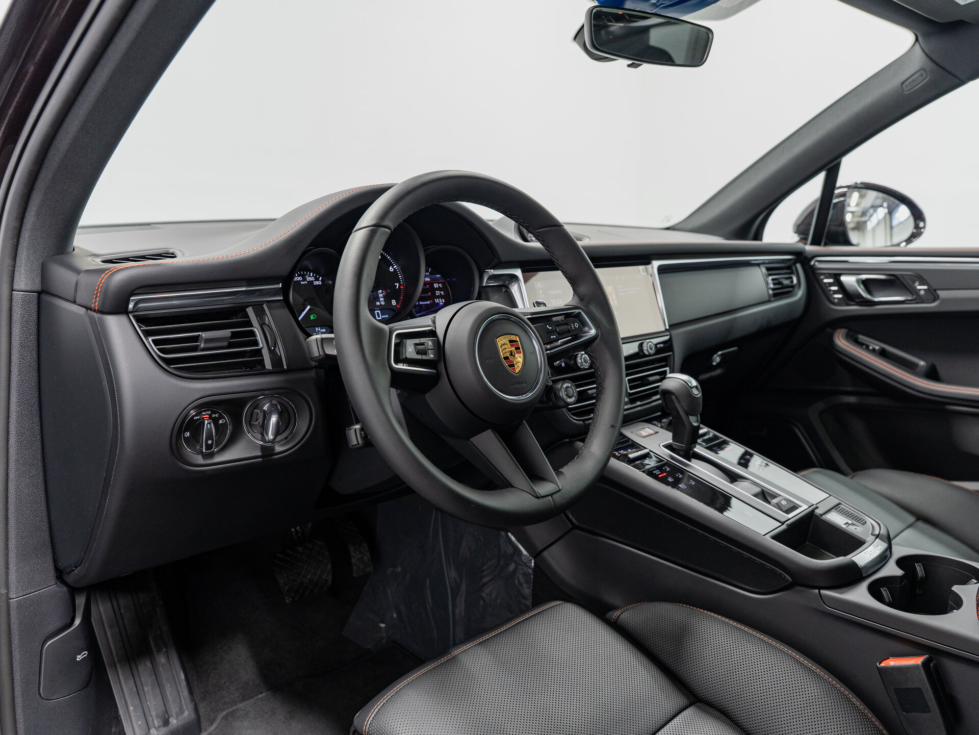 Автомобиль Porsche Macan 2.0 AMT (265 л.с.) 4WD - 13