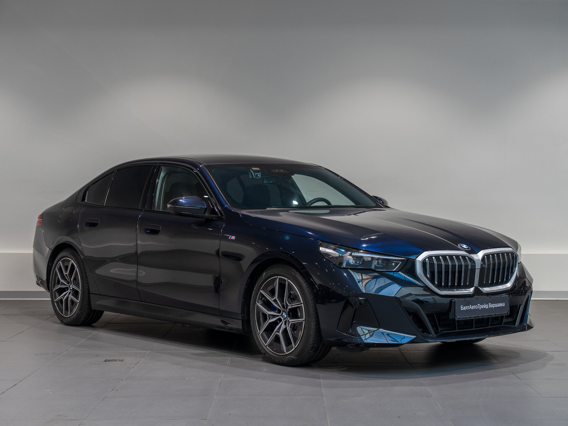 Автомобиль BMW 5 серии 523d 2.0d AT (197 л.с.) - 3