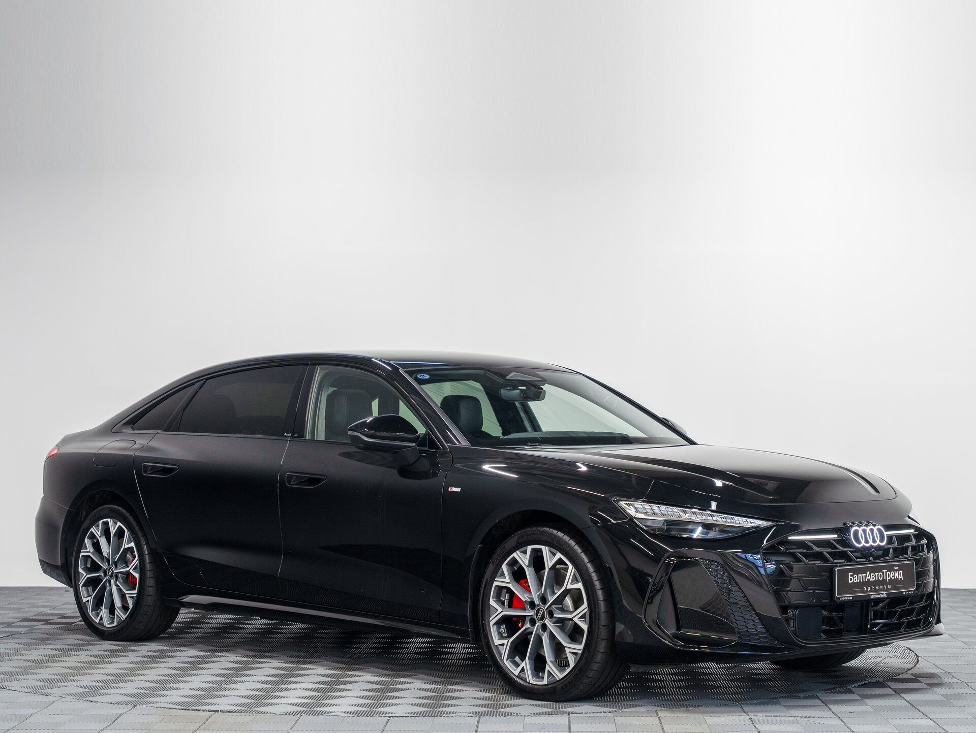 Автомобиль Audi A6 L 2.0 AMT (272 л.с.) 4WD - 5