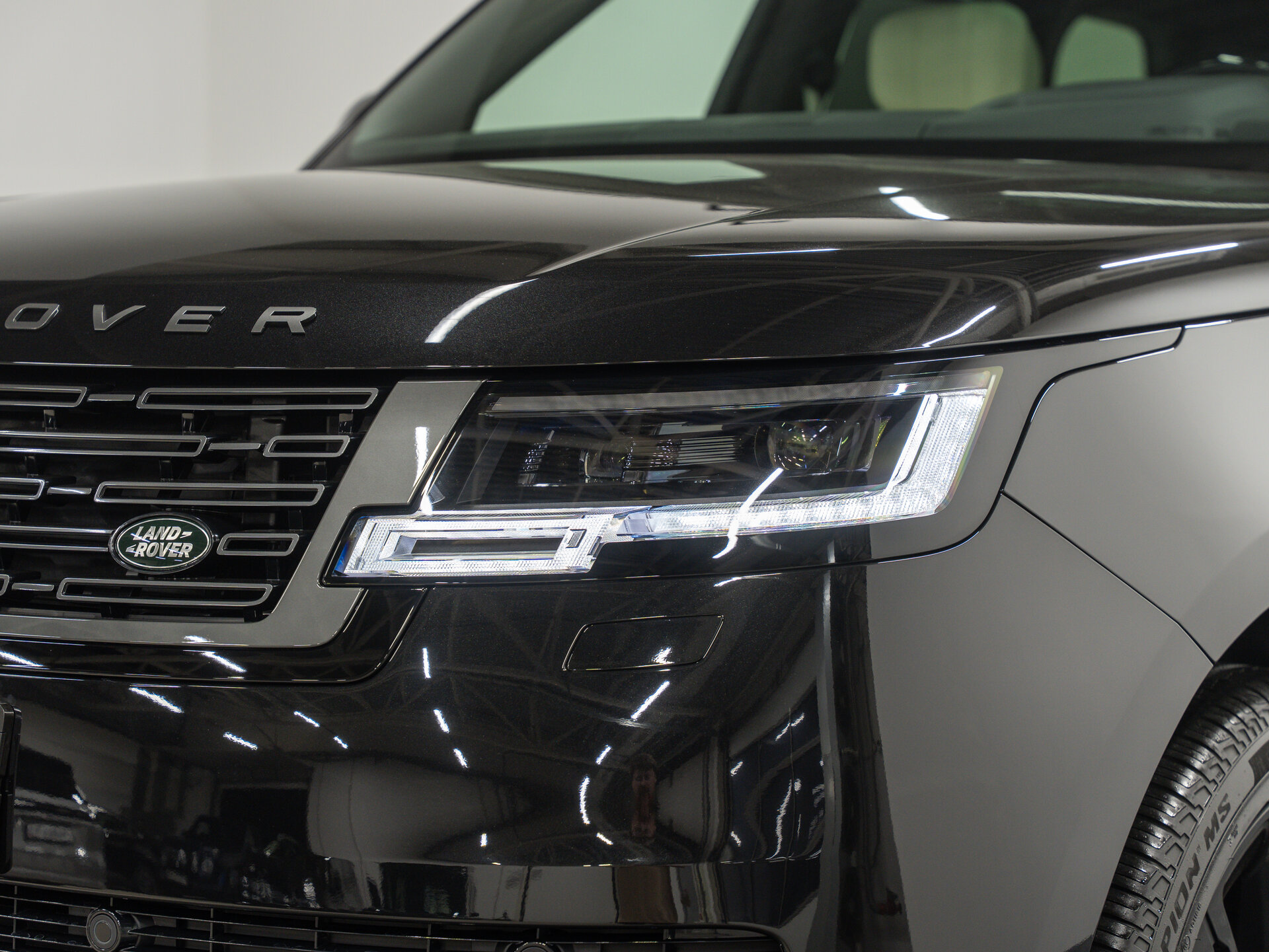 Автомобиль Land Rover Range Rover D350 MHEV 3.0d AT (350 л.с.) 4WD - 2
