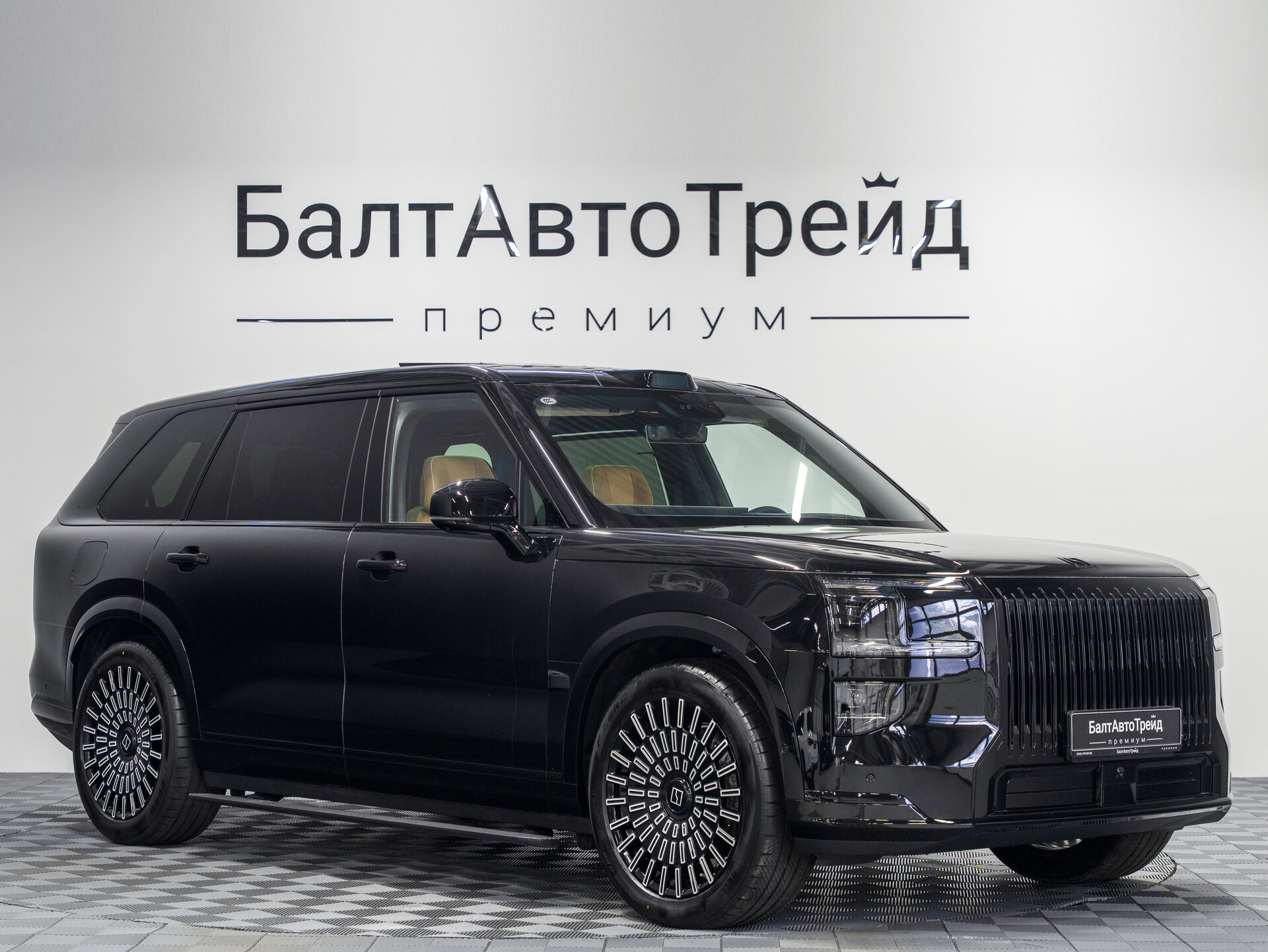 Автомобиль Zeekr 9X 55 kWh (до 3.5 т) 2.0hyb AT (898 л.с.) 4WD - 8
