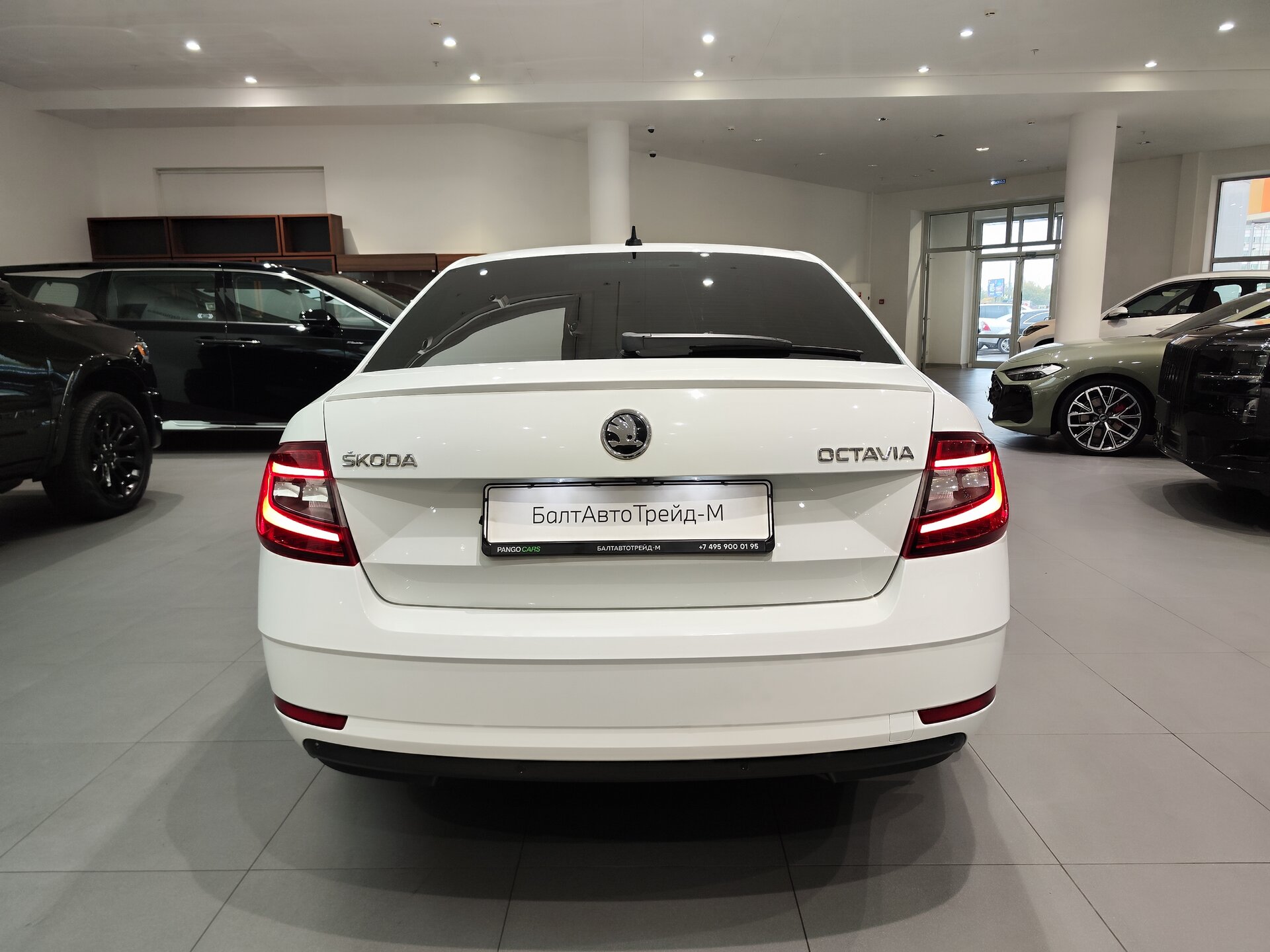 Автомобиль Skoda Octavia 1.8 AMT (180 л.с.) - 5
