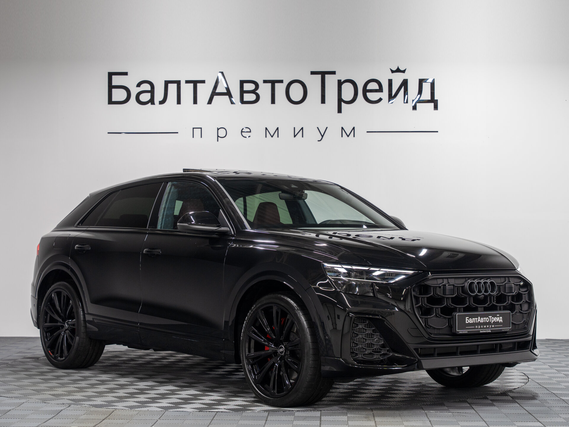 Автомобиль Audi SQ8 4.0 AT (507 л.с.) 4WD - 5
