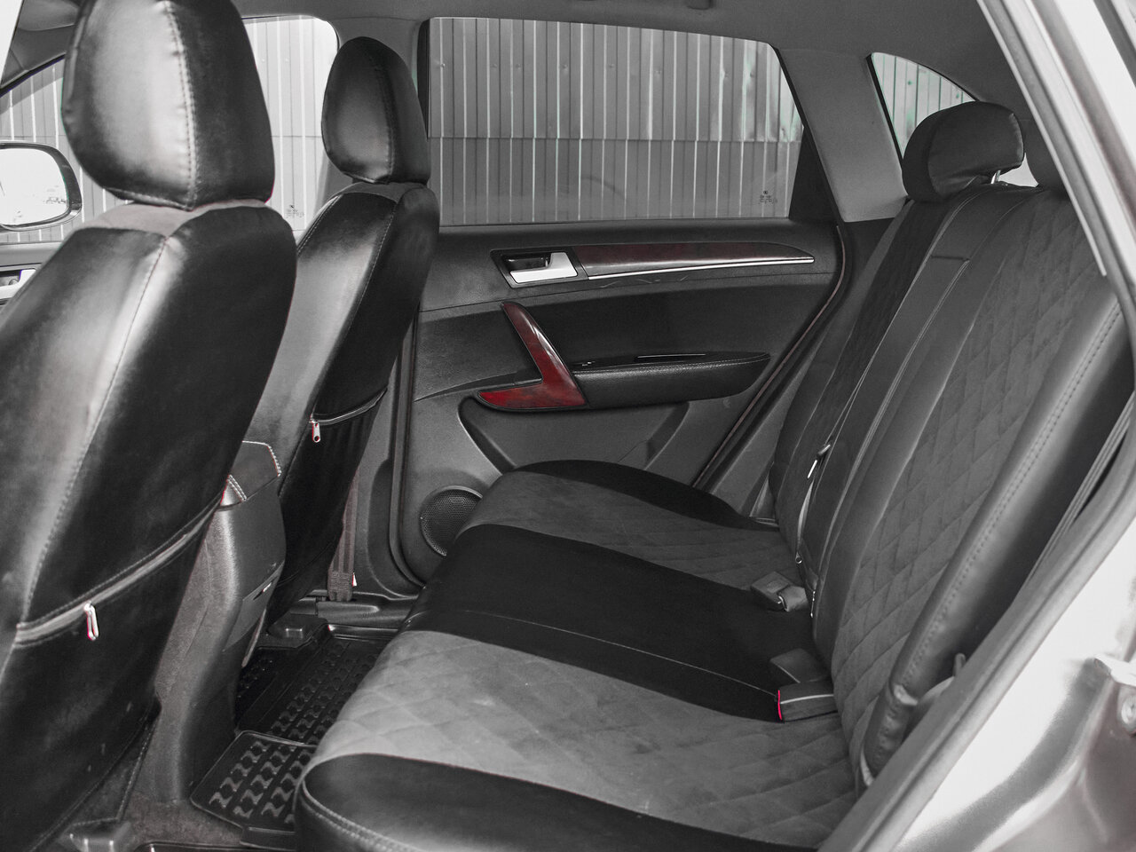 Купить Zotye T600 1.5 MT (149 л.с.), 2018 в Екатеренбурге