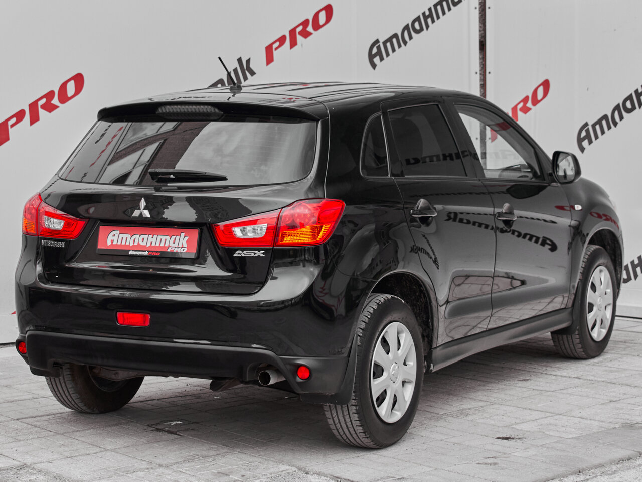 Купить Mitsubishi ASX 1.6 MT (117 л.с.), 2014 в Екатеренбурге