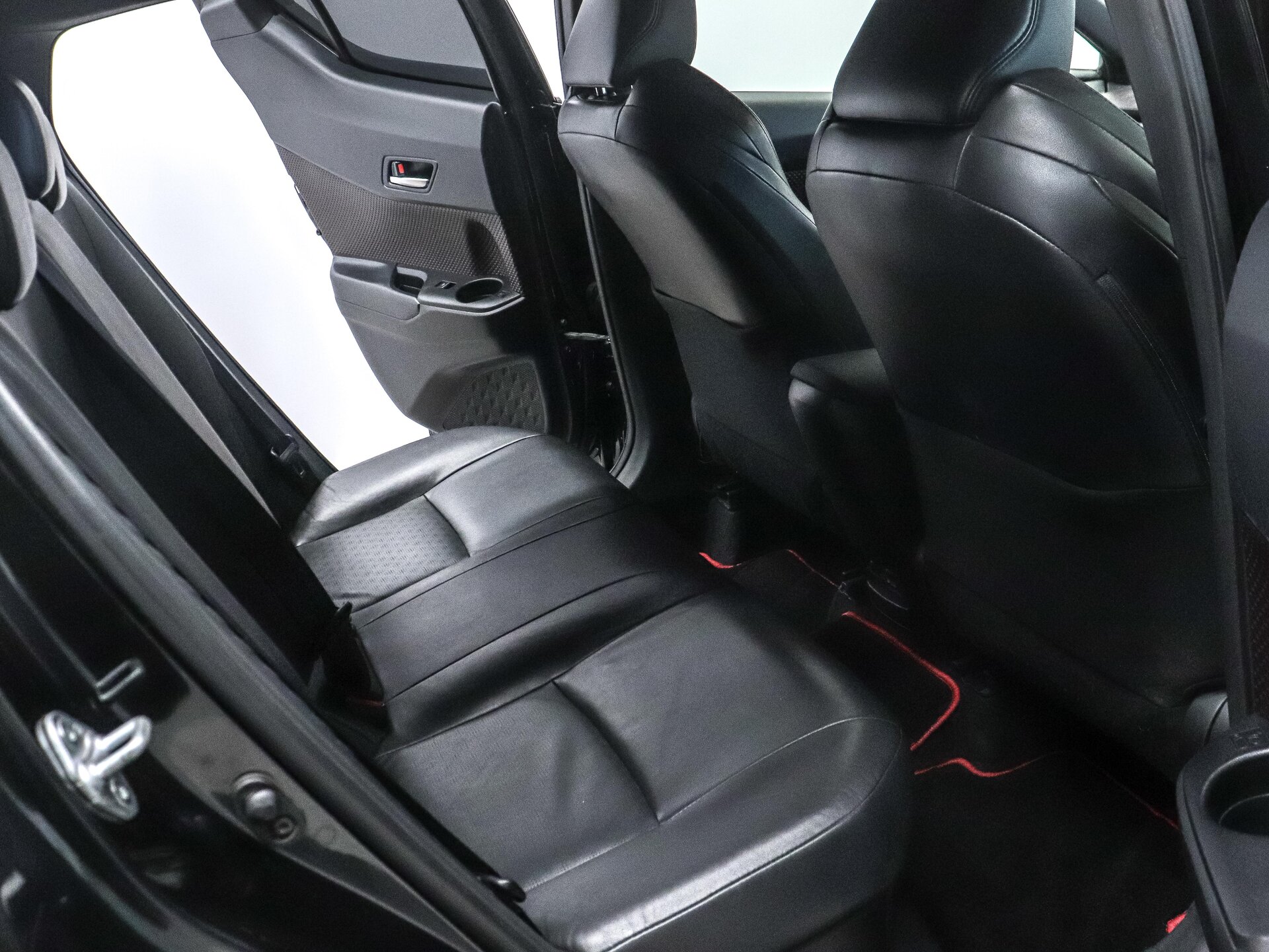 Toyota C-HR 2017 25