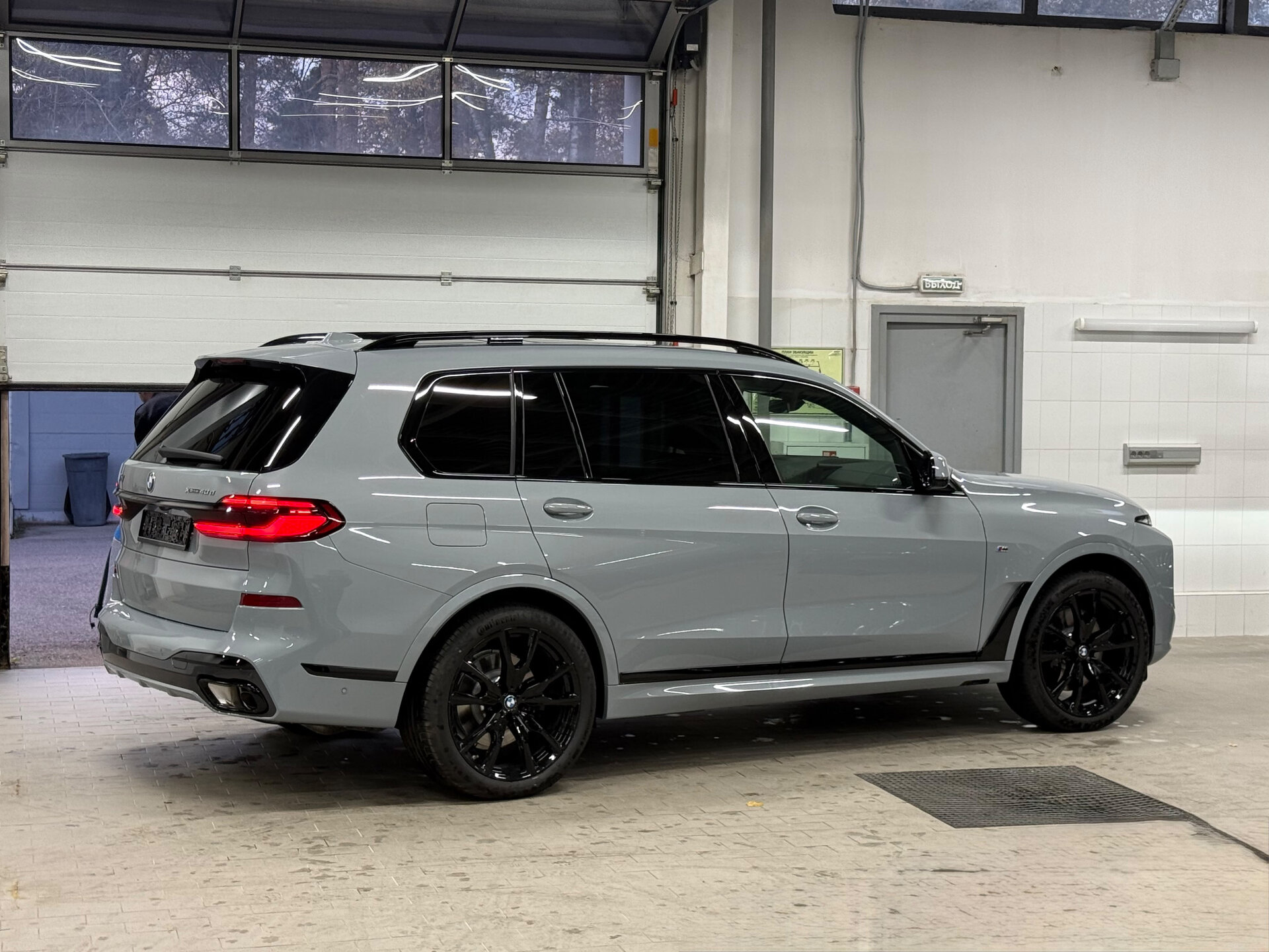 Автомобиль BMW X7 40d 3.0d AT (340 л.с.) 4WD - 3