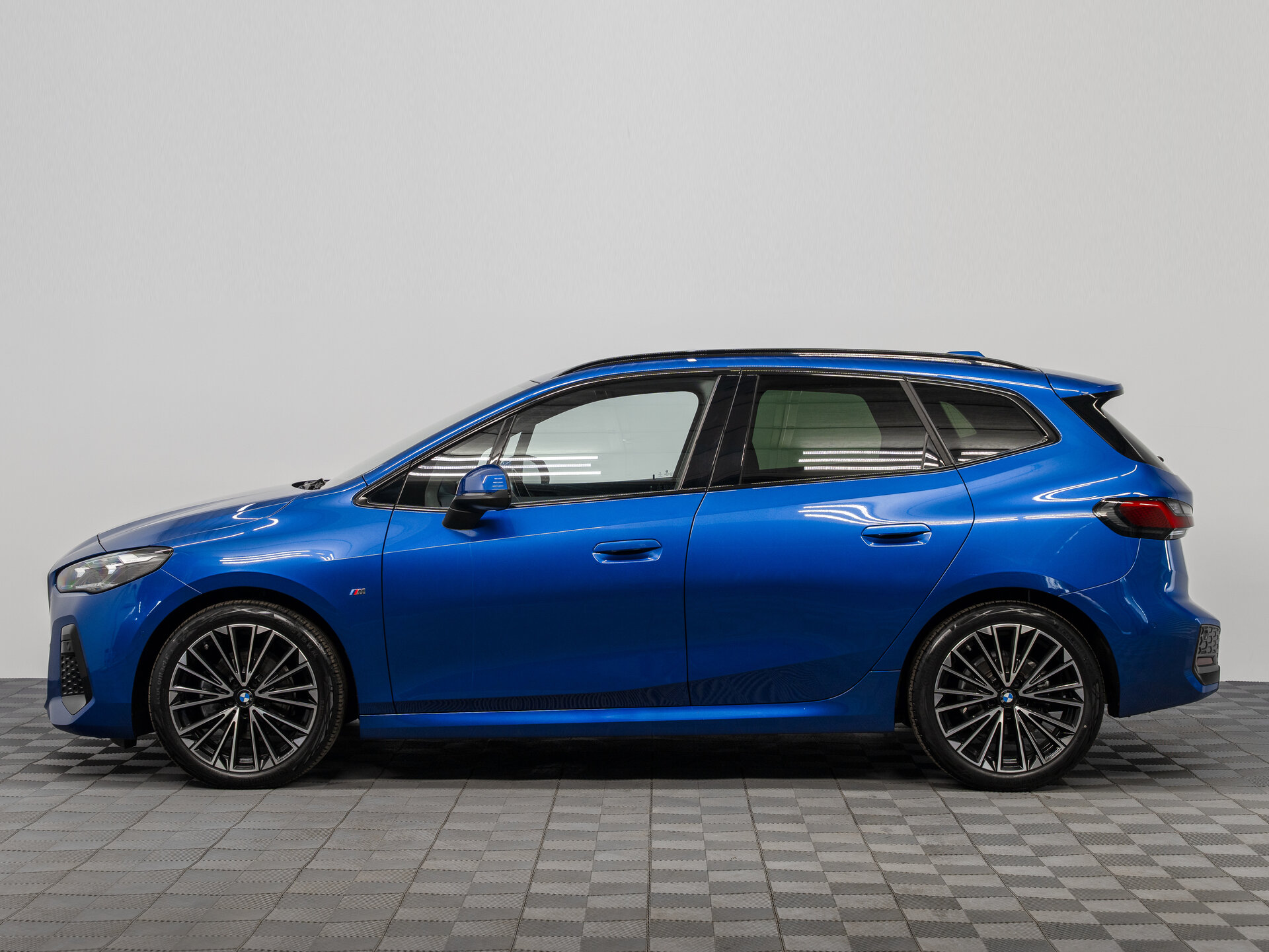 Автомобиль BMW 2 серии Active Tourer 218i 1.5 AMT (136 л.с.) - 8