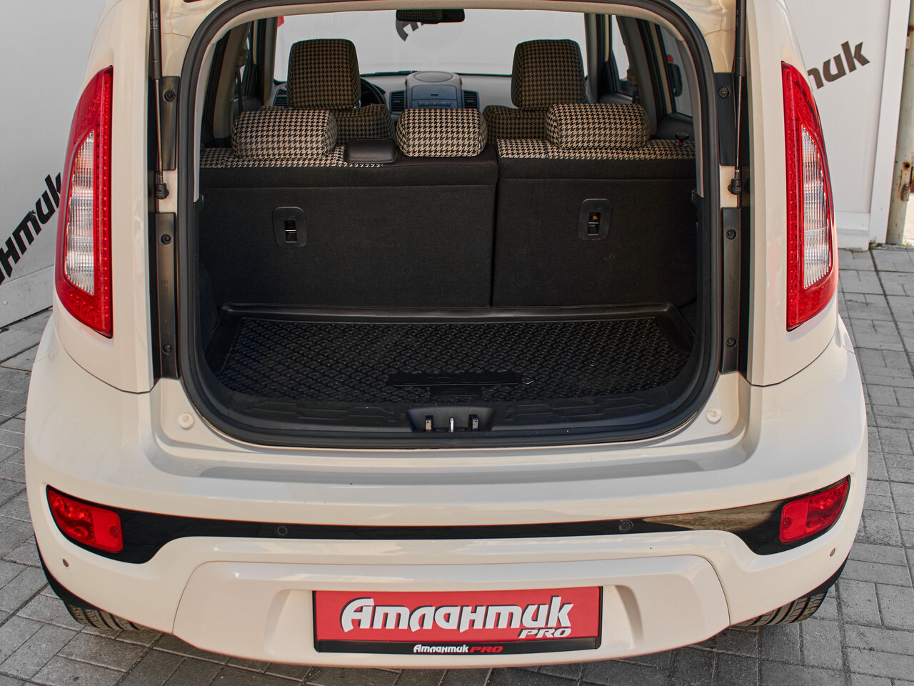 Купить Kia Soul 1.6 AT (129 л.с.), 2014 в Екатеренбурге