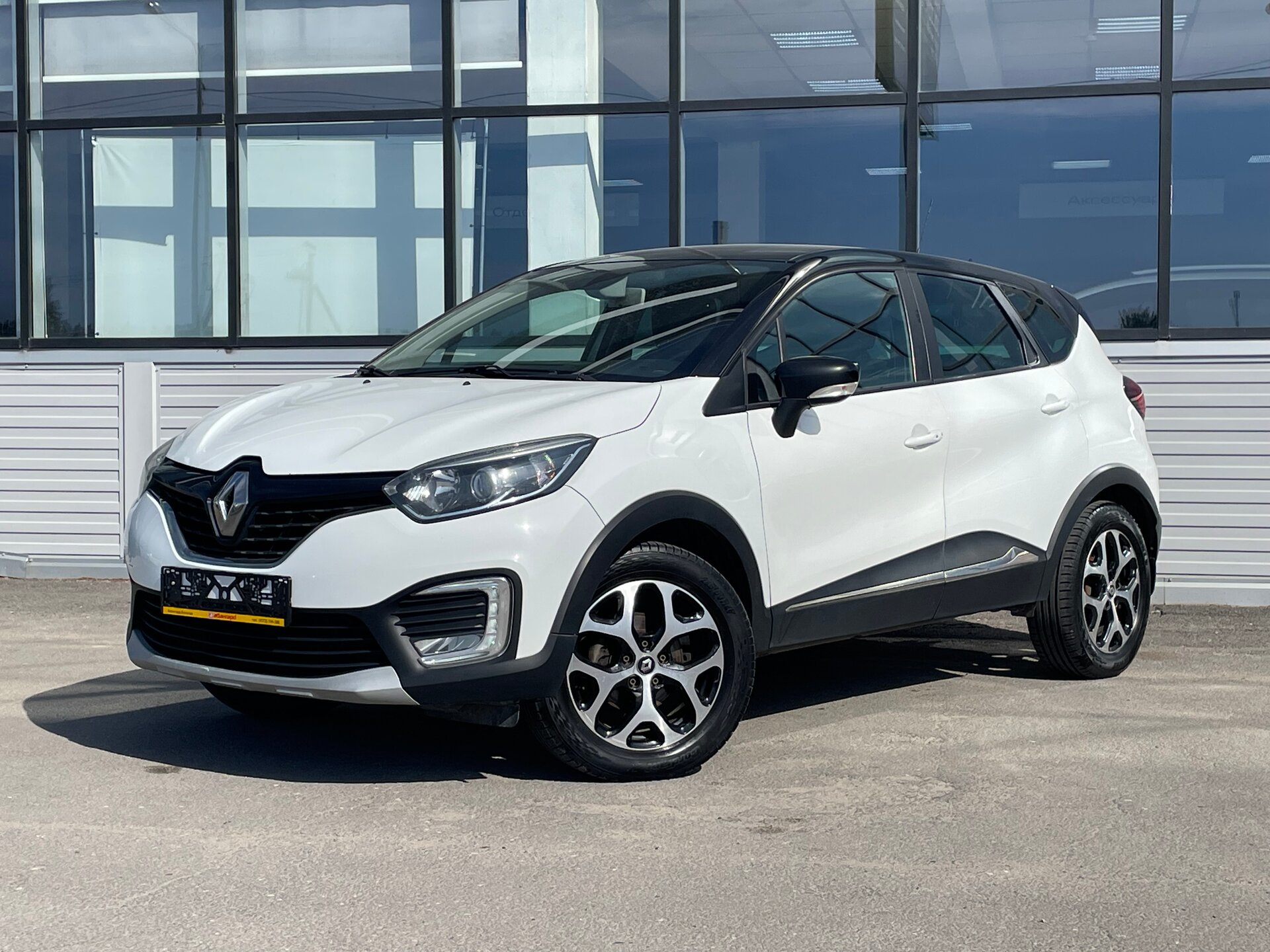Renault Kaptur 2.0 MT (143 л.с.) 4WD 2017