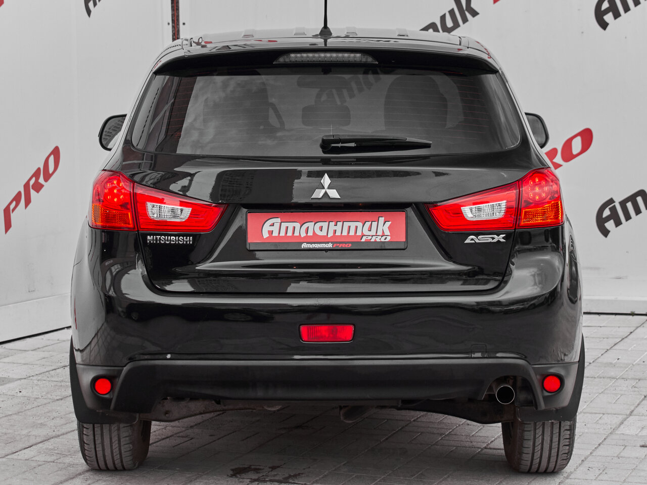 Купить Mitsubishi ASX 1.6 MT (117 л.с.), 2014 в Екатеренбурге