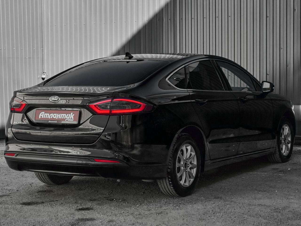 Купить Ford Mondeo 2.5 AT (149 л.с.), 2017 в Екатеренбурге