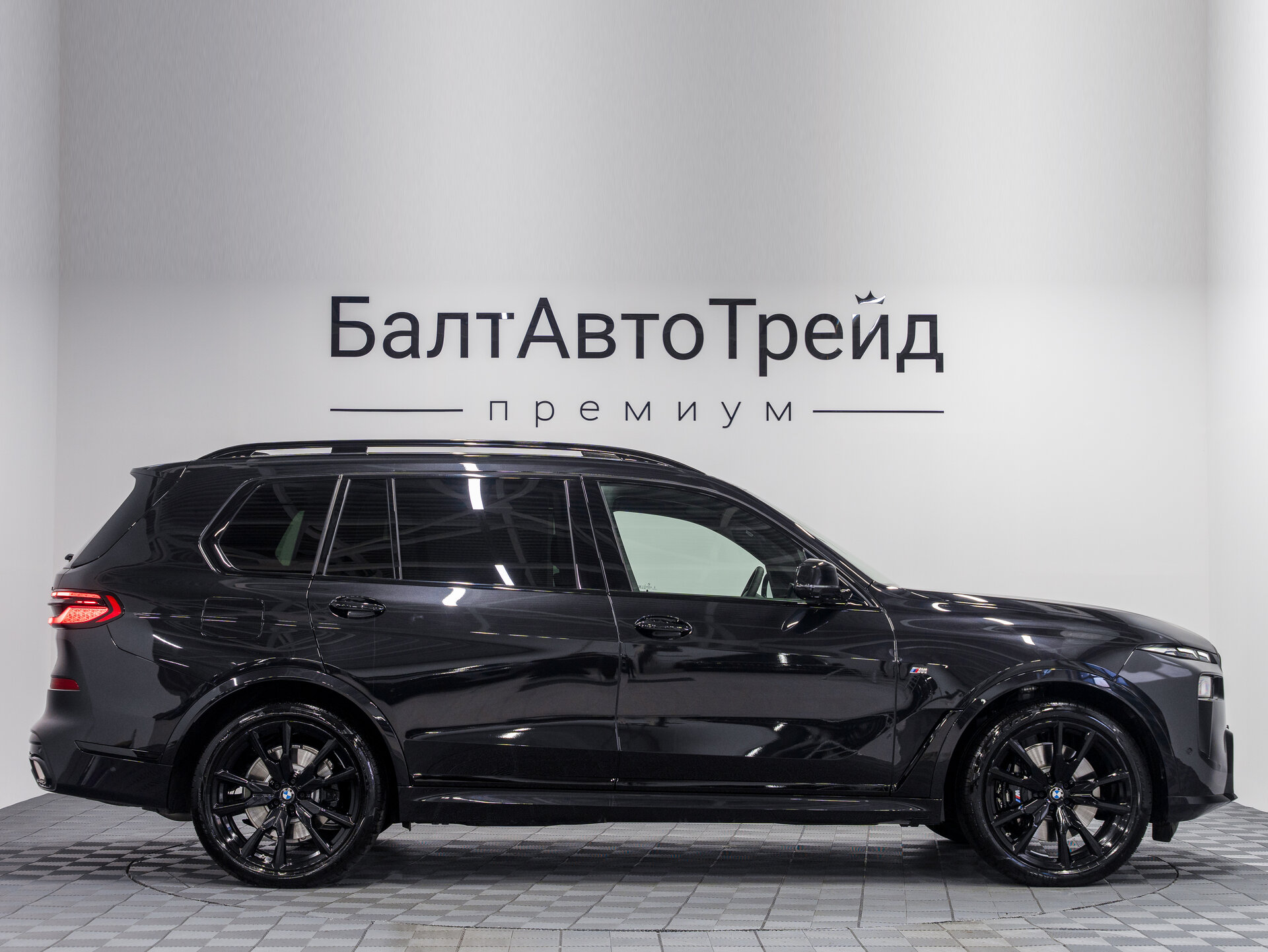 Автомобиль BMW X7 40d 3.0d AT (340 л.с.) 4WD - 6