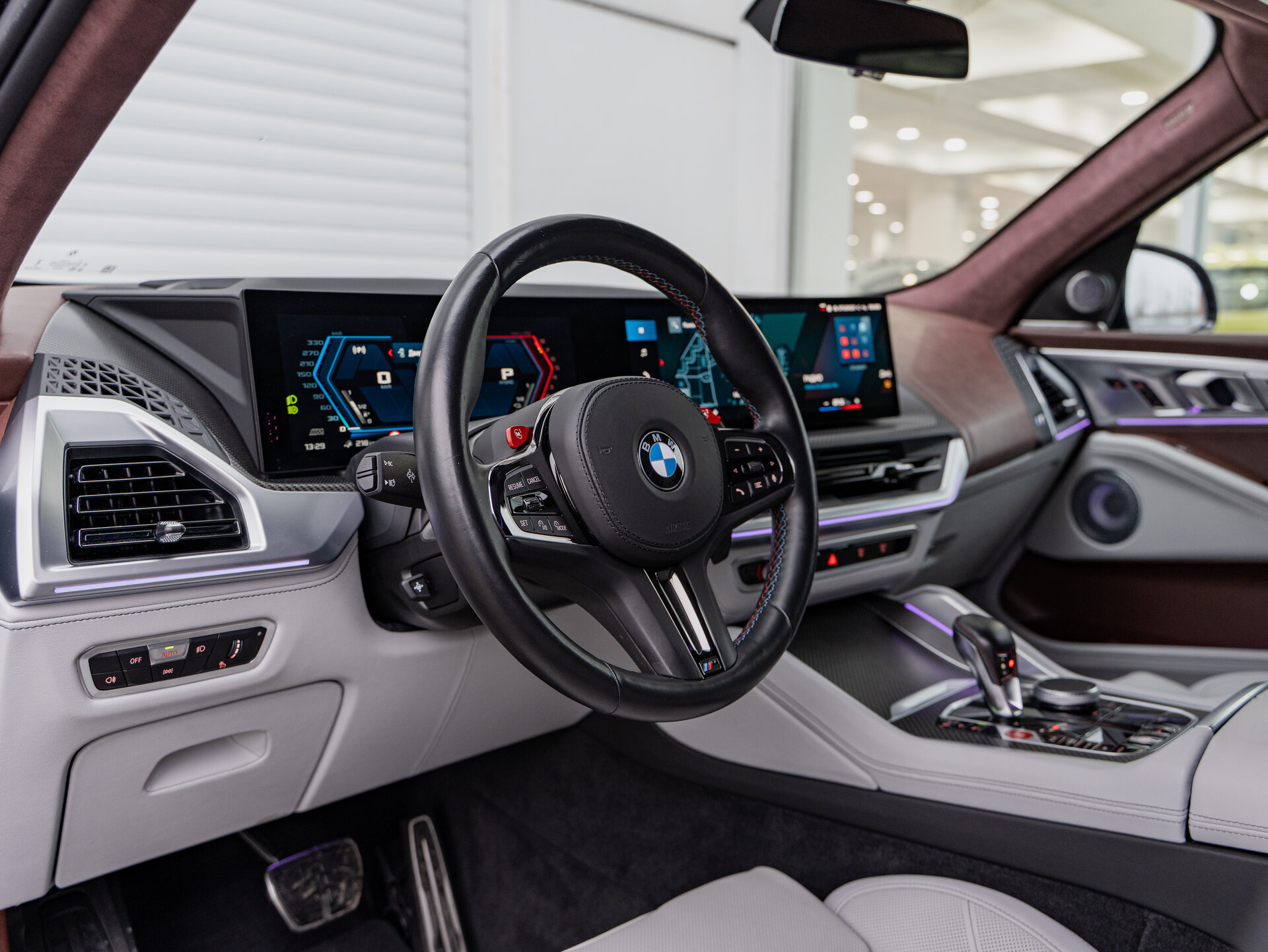 Автомобиль BMW XM 4.4hyb AT (653 л.с.) 4WD - 11