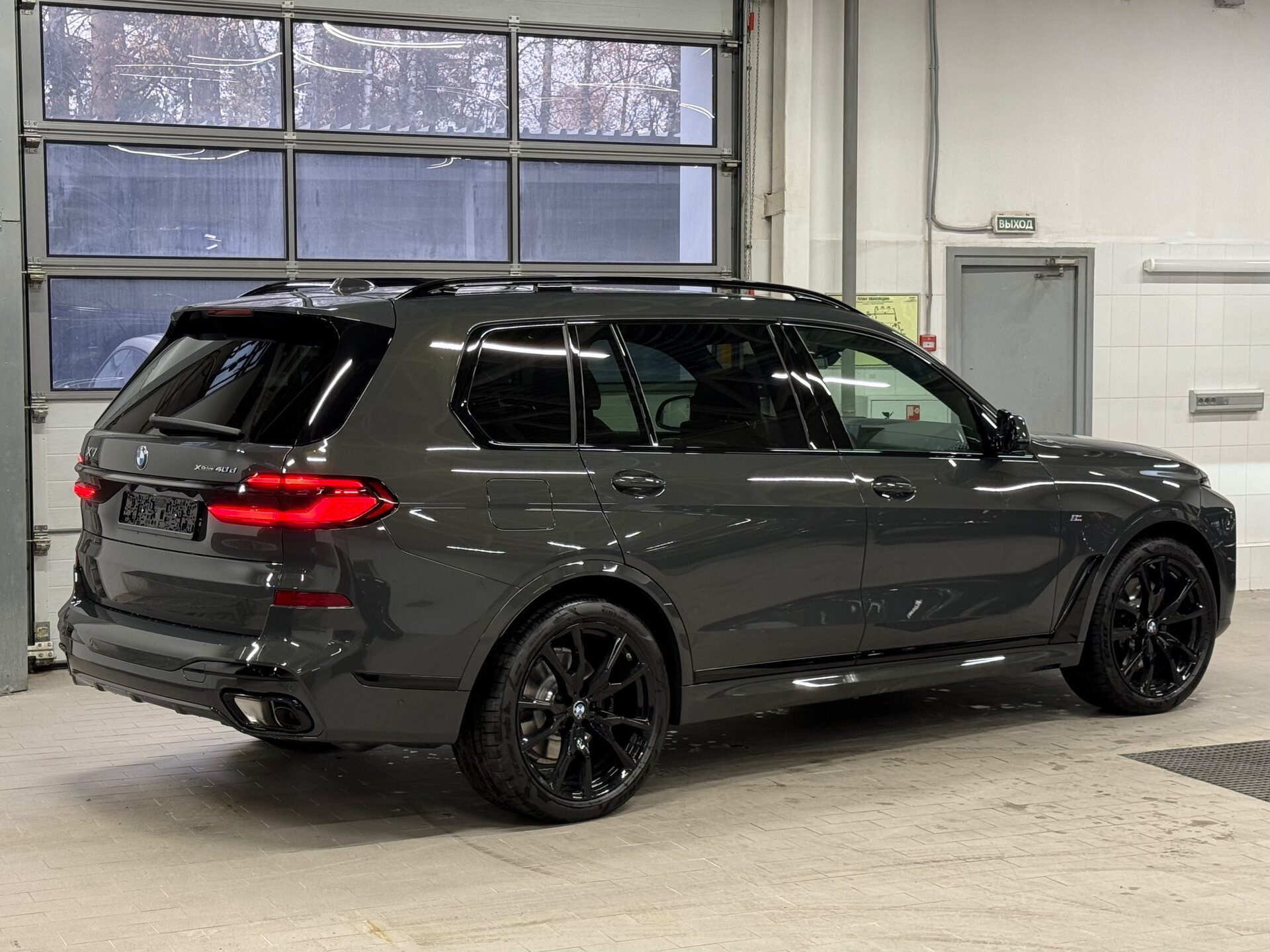 Автомобиль BMW X7 40d 3.0d AT (340 л.с.) 4WD - 3
