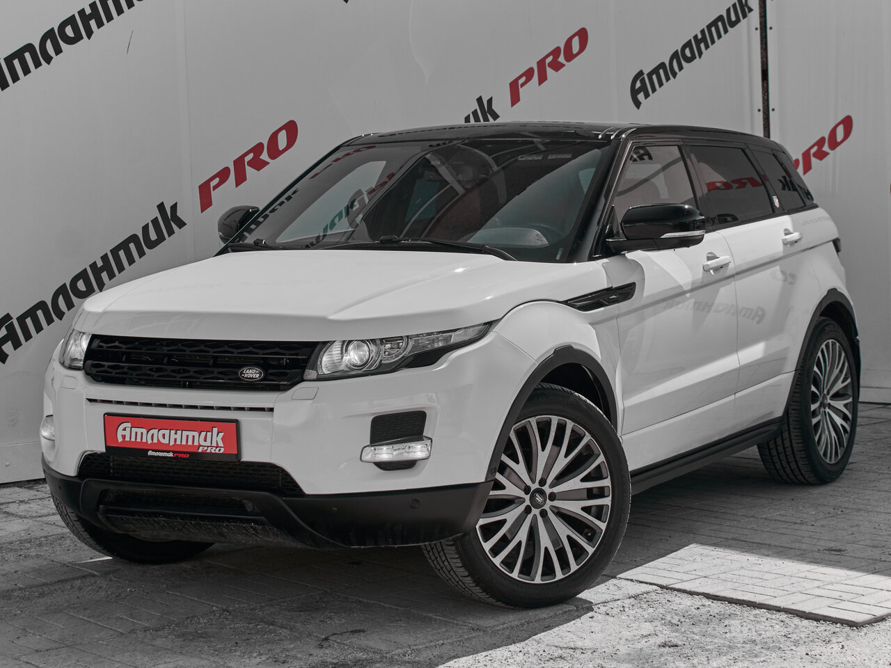 Купить Land Rover Range Rover Evoque 6-speed 2.0 AT (240 л.с.) 4WD, 2011 в Екатеренбурге