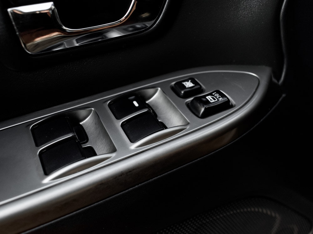 Купить Mitsubishi Pajero 3.0 AT (178 л.с.) 4WD, 2013 в Екатеренбурге