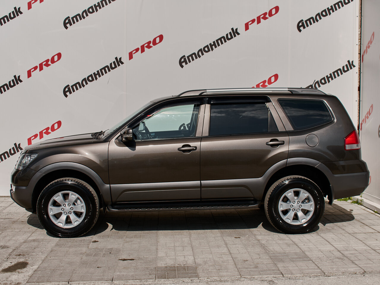 Купить Kia Mohave 3.8 AT (274 л.с.) 4WD, 2009 в Екатеренбурге