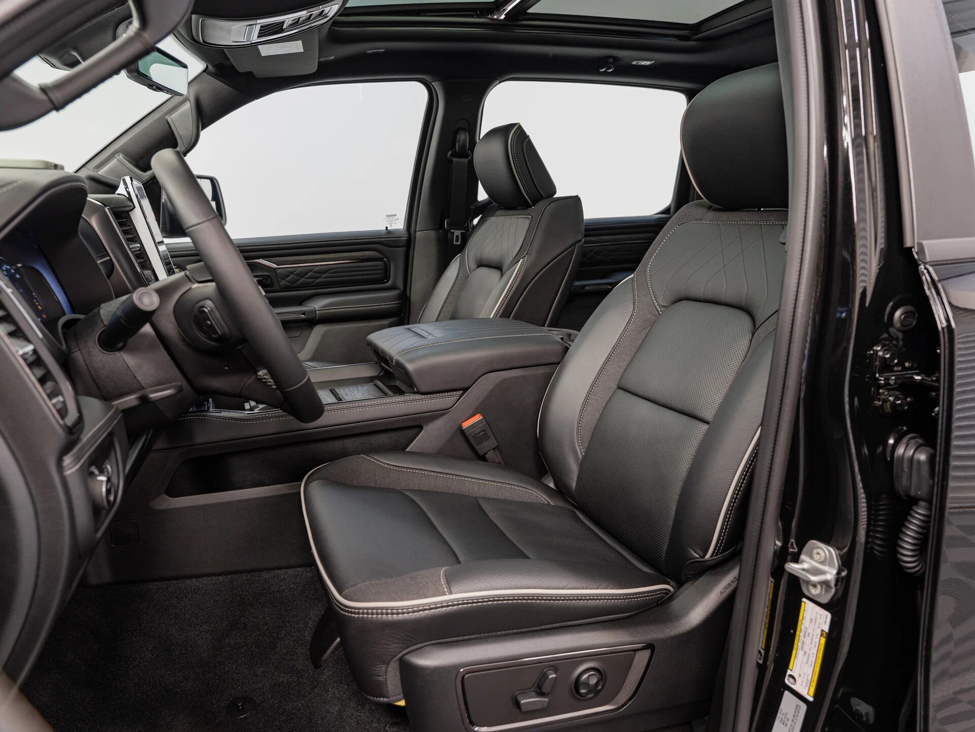 Автомобиль RAM 1500 Crew Cab 3.0 AT (540 л.с.) 4WD - 17