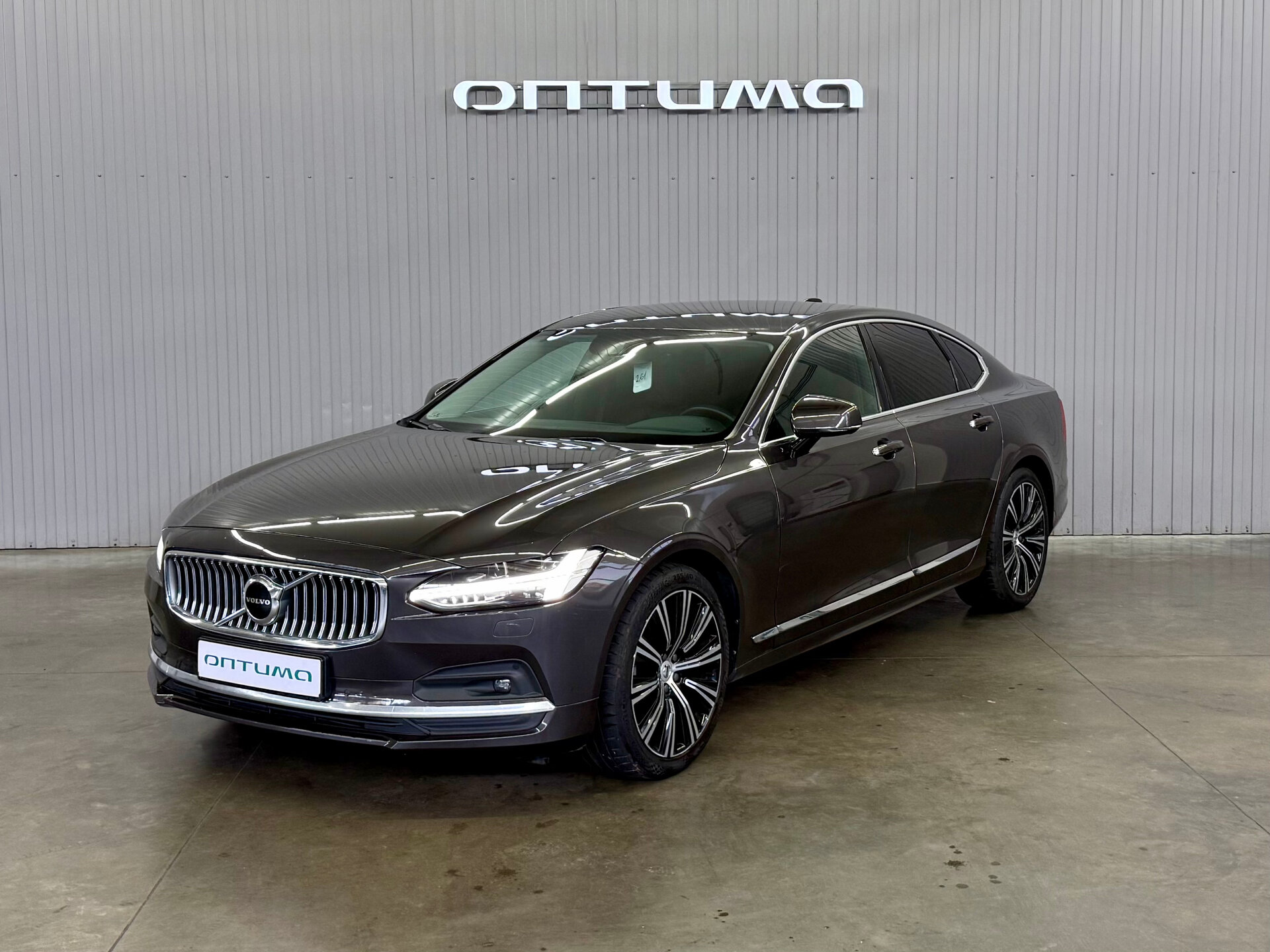 Volvo S90 