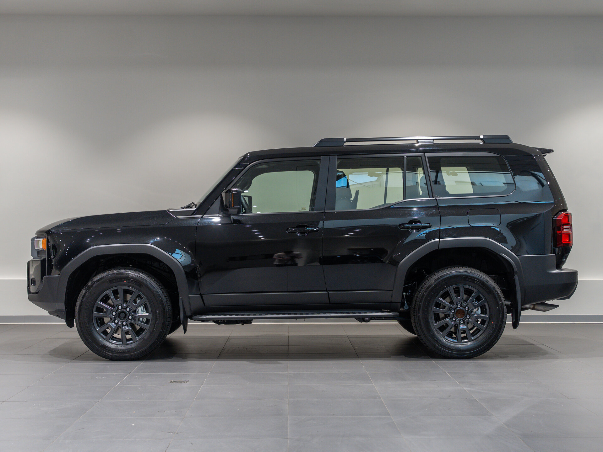 Автомобиль Toyota Land Cruiser Prado 2.8d AT (204 л.с.) 4WD - 8