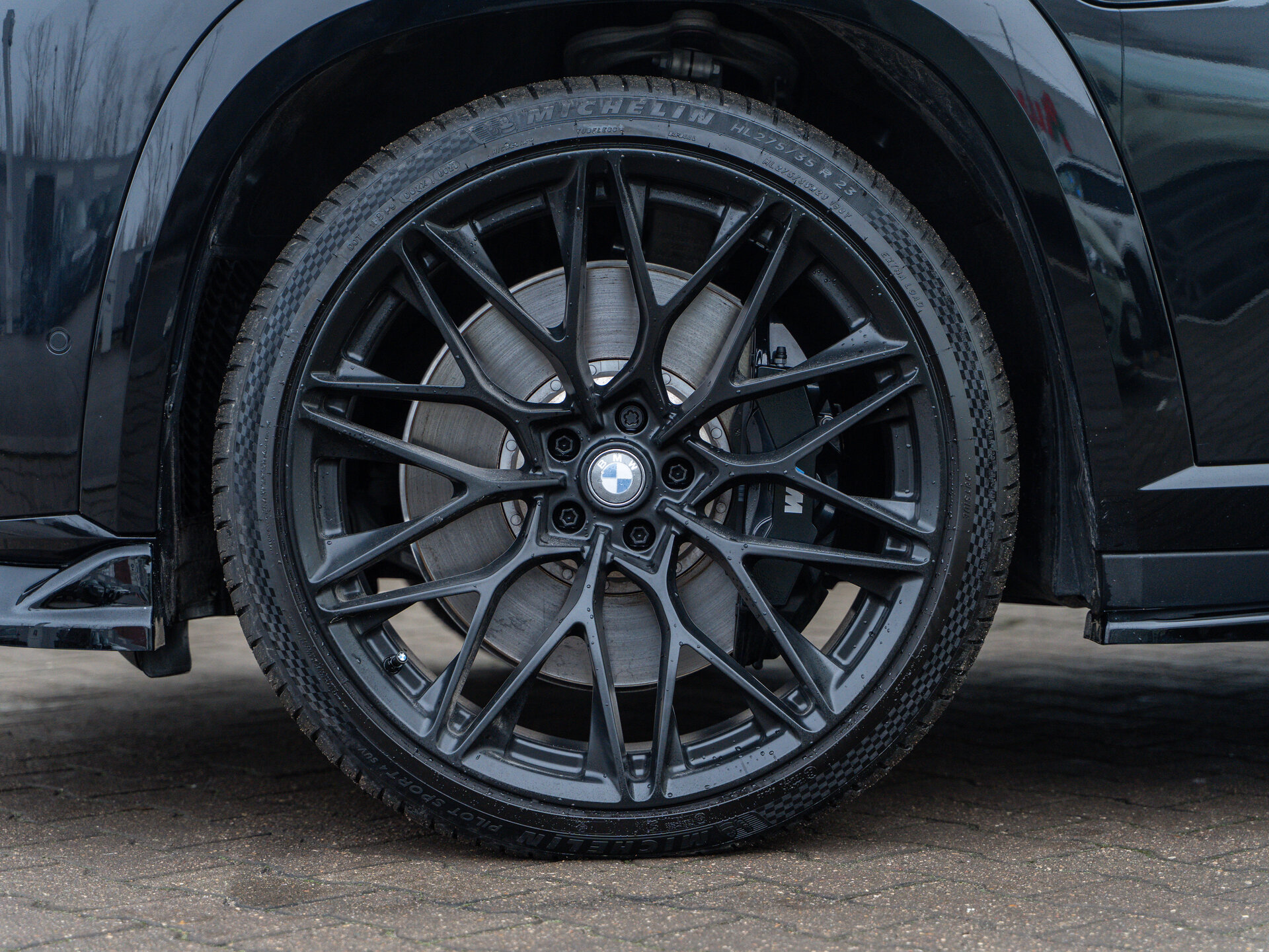 Автомобиль BMW XM 4.4hyb AT (653 л.с.) 4WD - 10