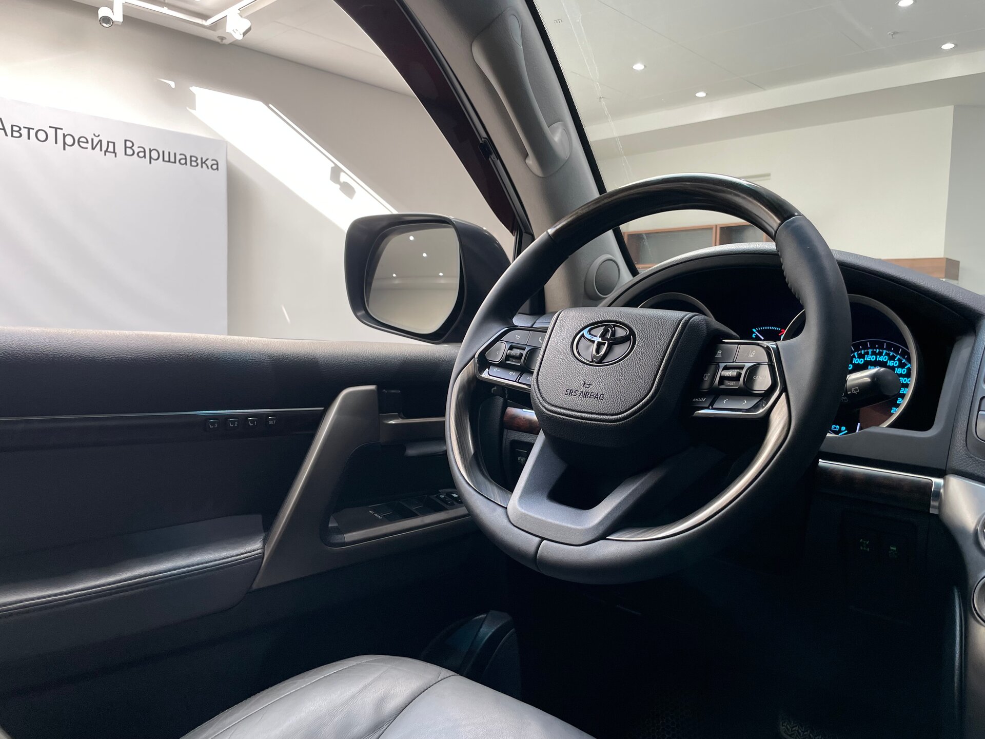 Автомобиль Toyota Land Cruiser 4.5d AT (235 л.с.) 4WD - 17
