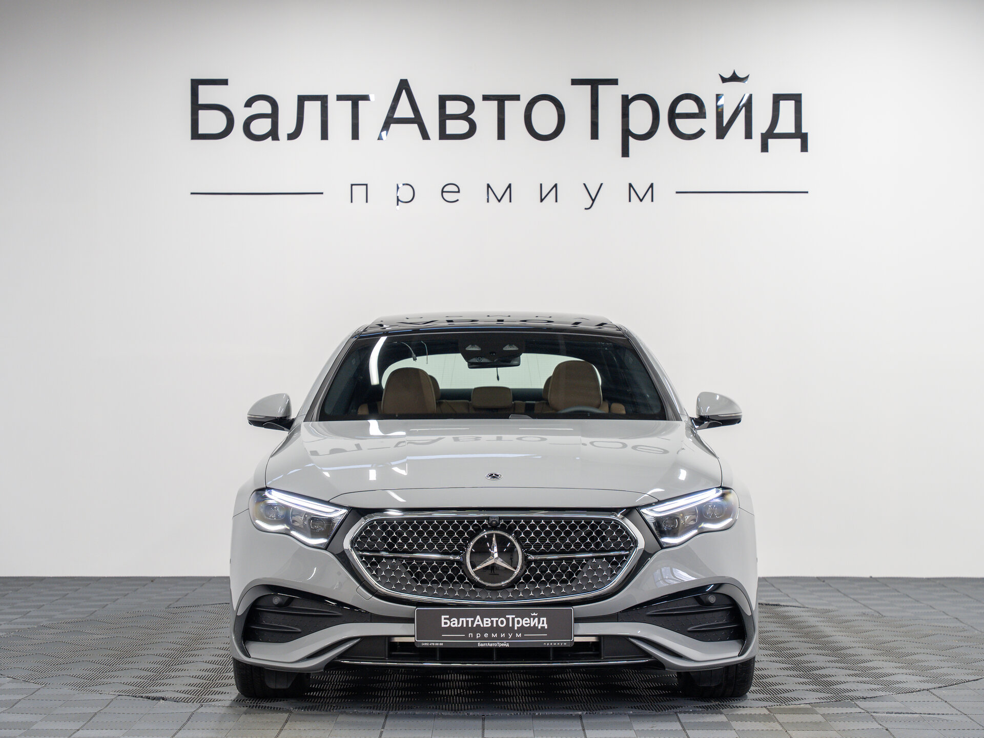 Автомобиль Mercedes-Benz E-Класс 300 2.0 AT (258 л.с.) 4WD - 4