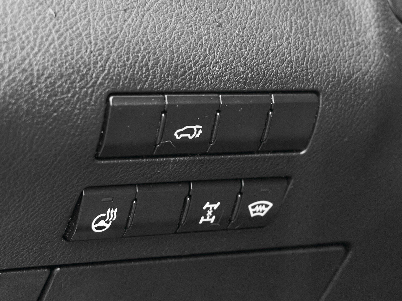 Купить Lexus RX 200t 2.0 AT (238 л.с.) 4WD, 2018 в Екатеренбурге