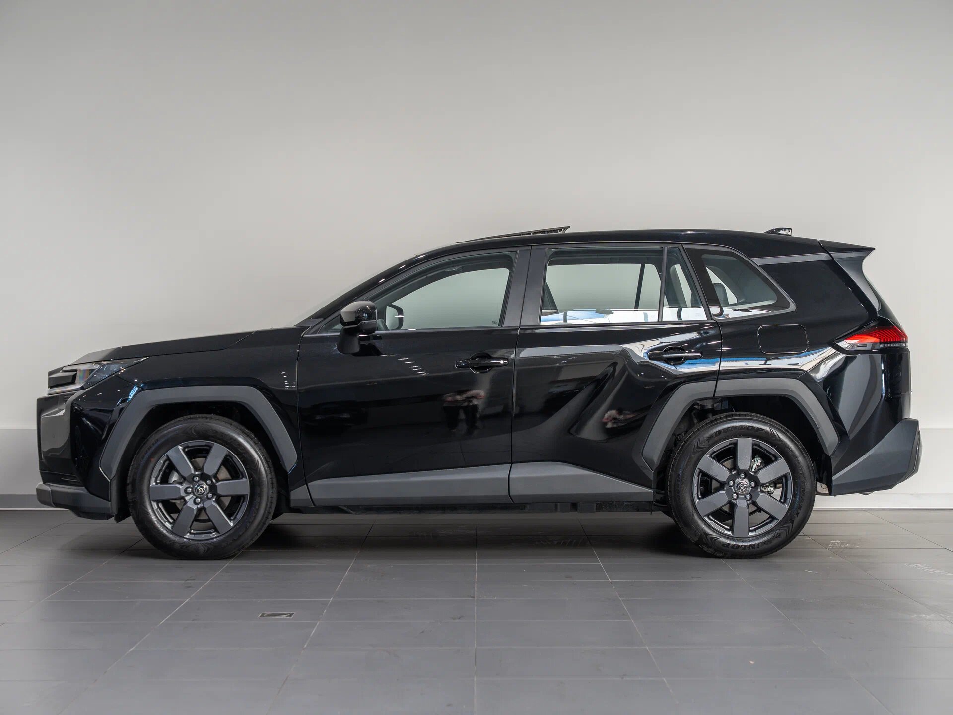 Автомобиль Toyota RAV4 2.0 CVT (171 л.с.) 4WD - 8