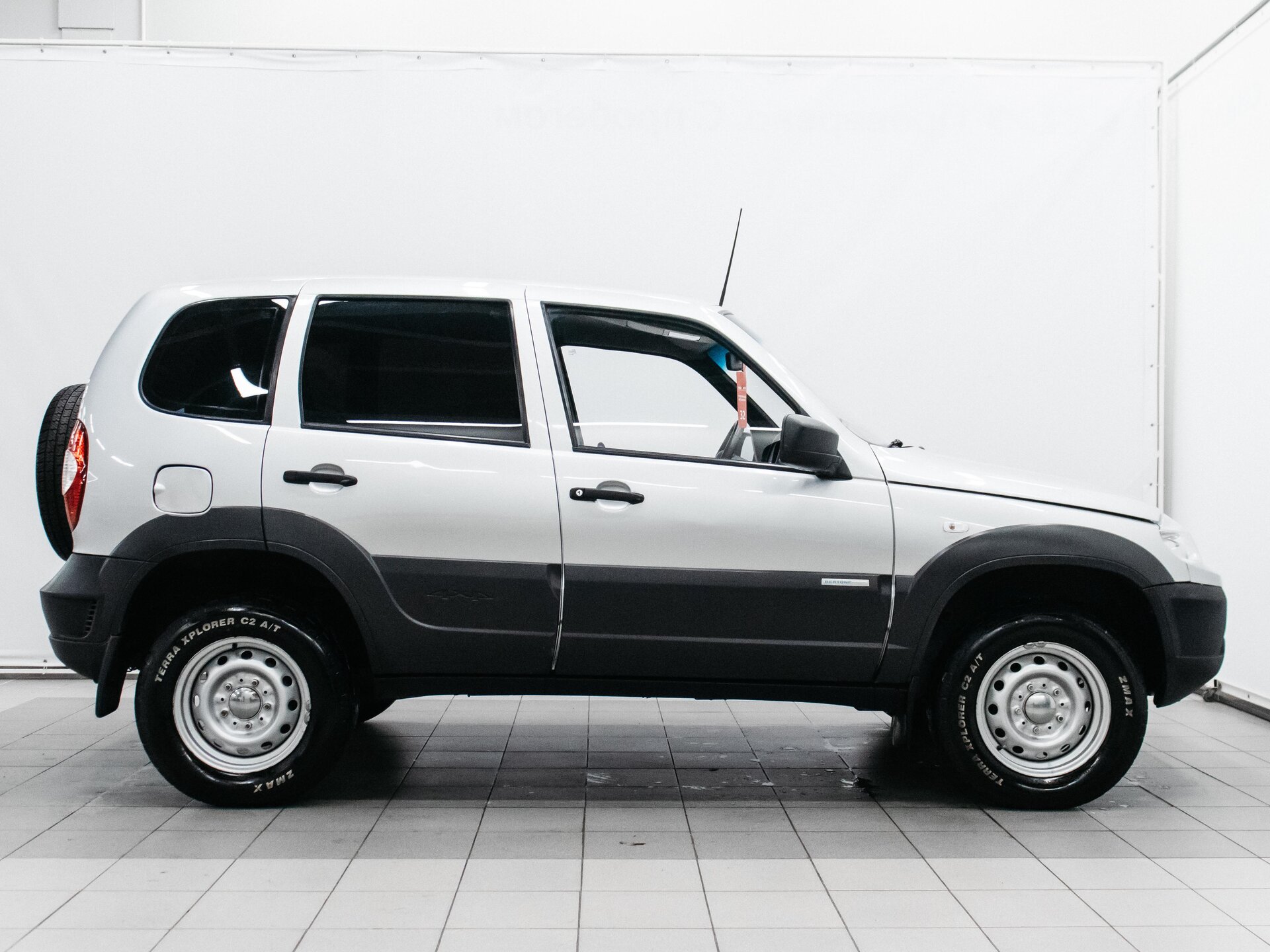 Chevrolet Niva 2013 6