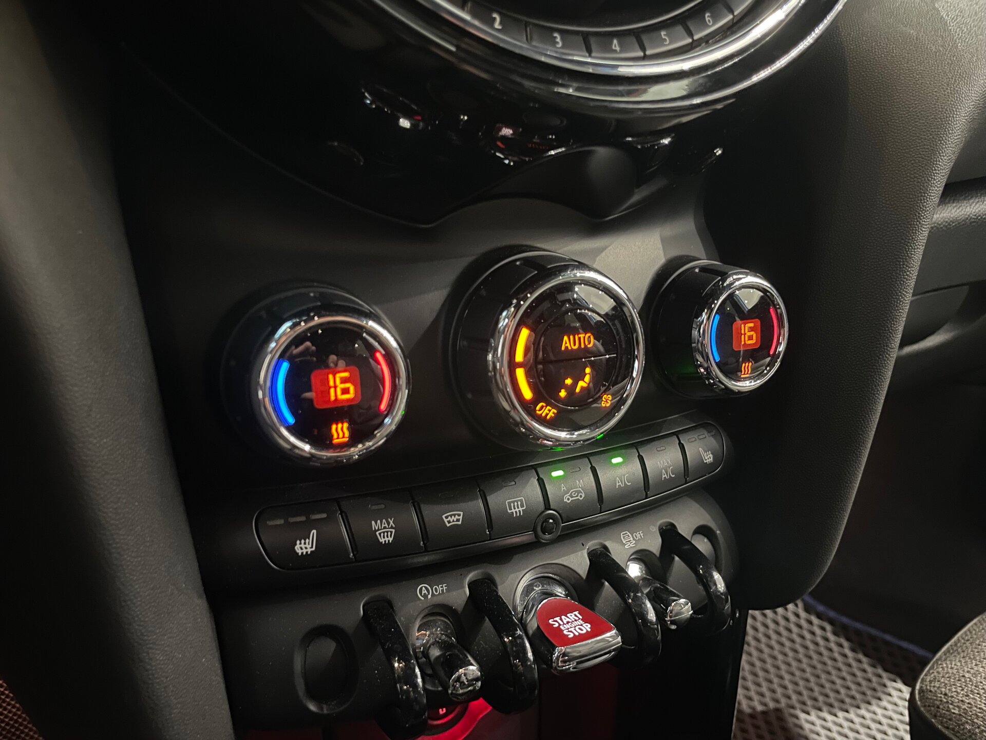 Автомобиль MINI Hatch Cooper S 2.0 AT (192 л.с.) - 18